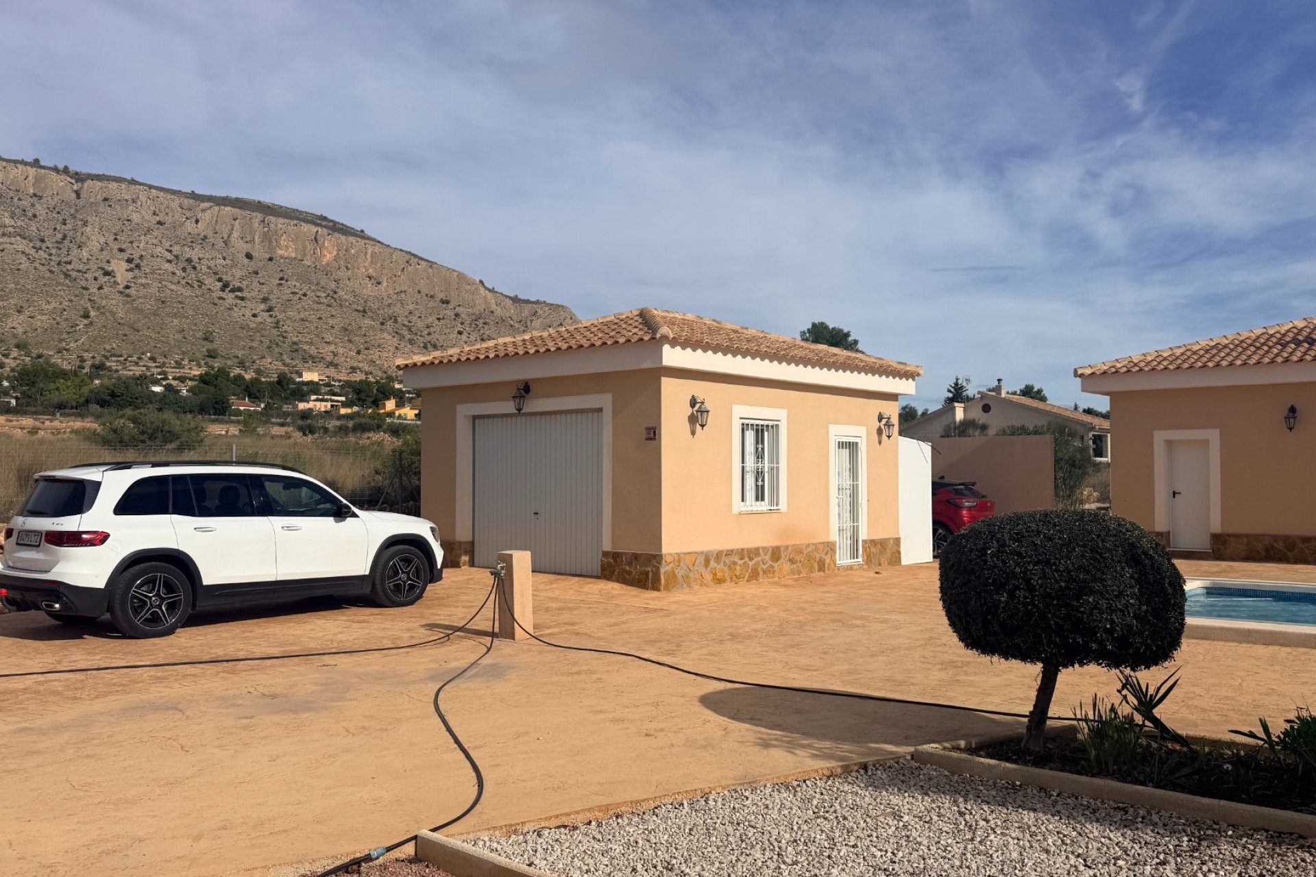 Resale - Villa (detached) -
Hondon De Las Nieves