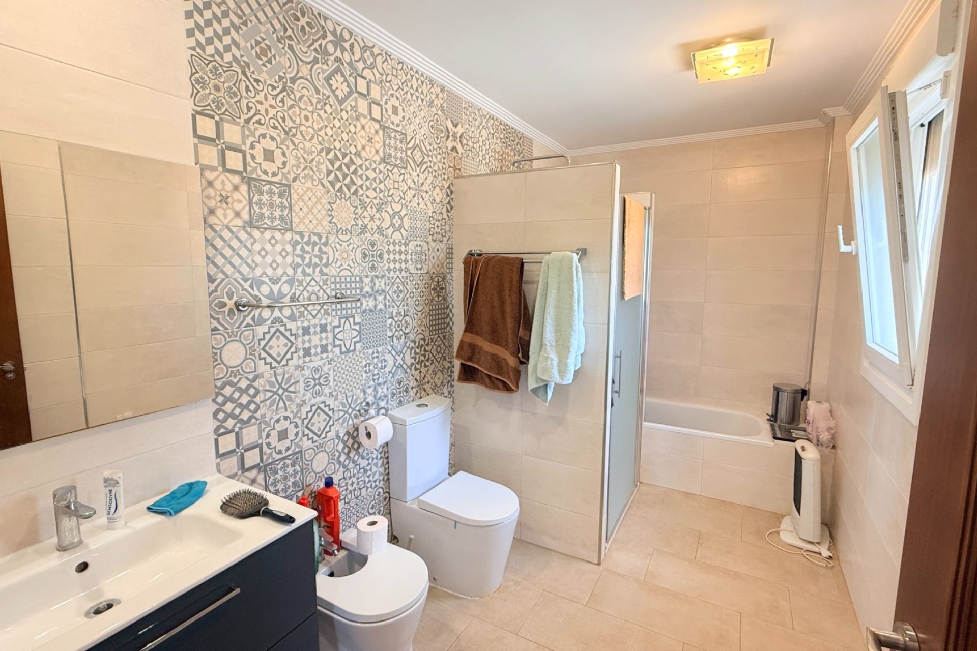 Resale - Villa (detached) -
Hondon De Las Nieves