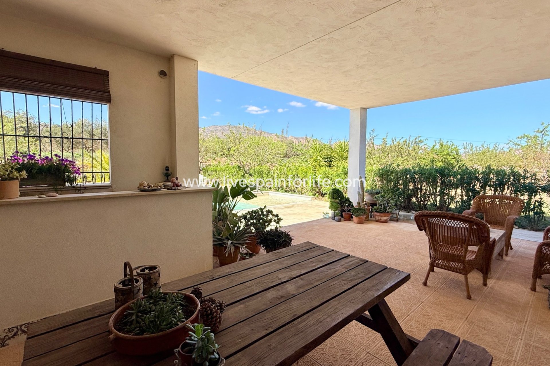 Resale - Villa (detached) -
Hondon De Las Nieves