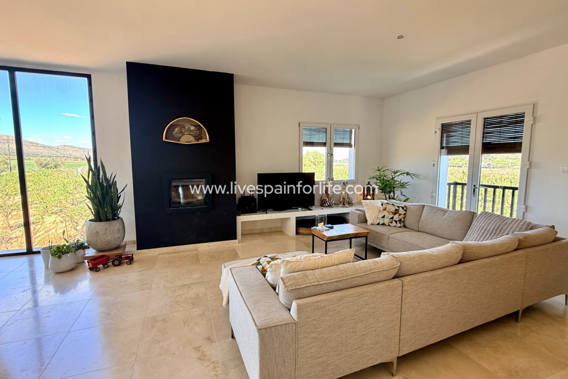 Resale - Villa (detached) -
Hondon De Las Nieves