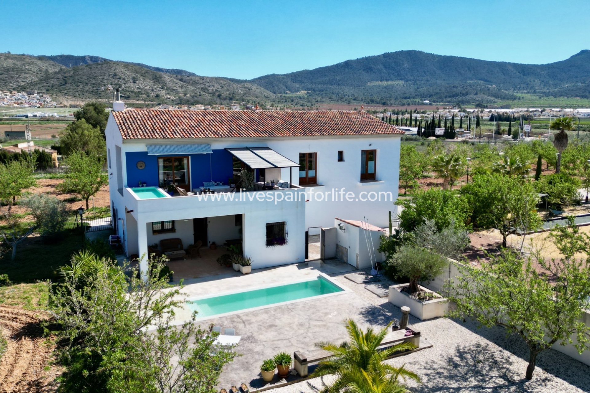Resale - Villa (detached) -
Hondon De Las Nieves