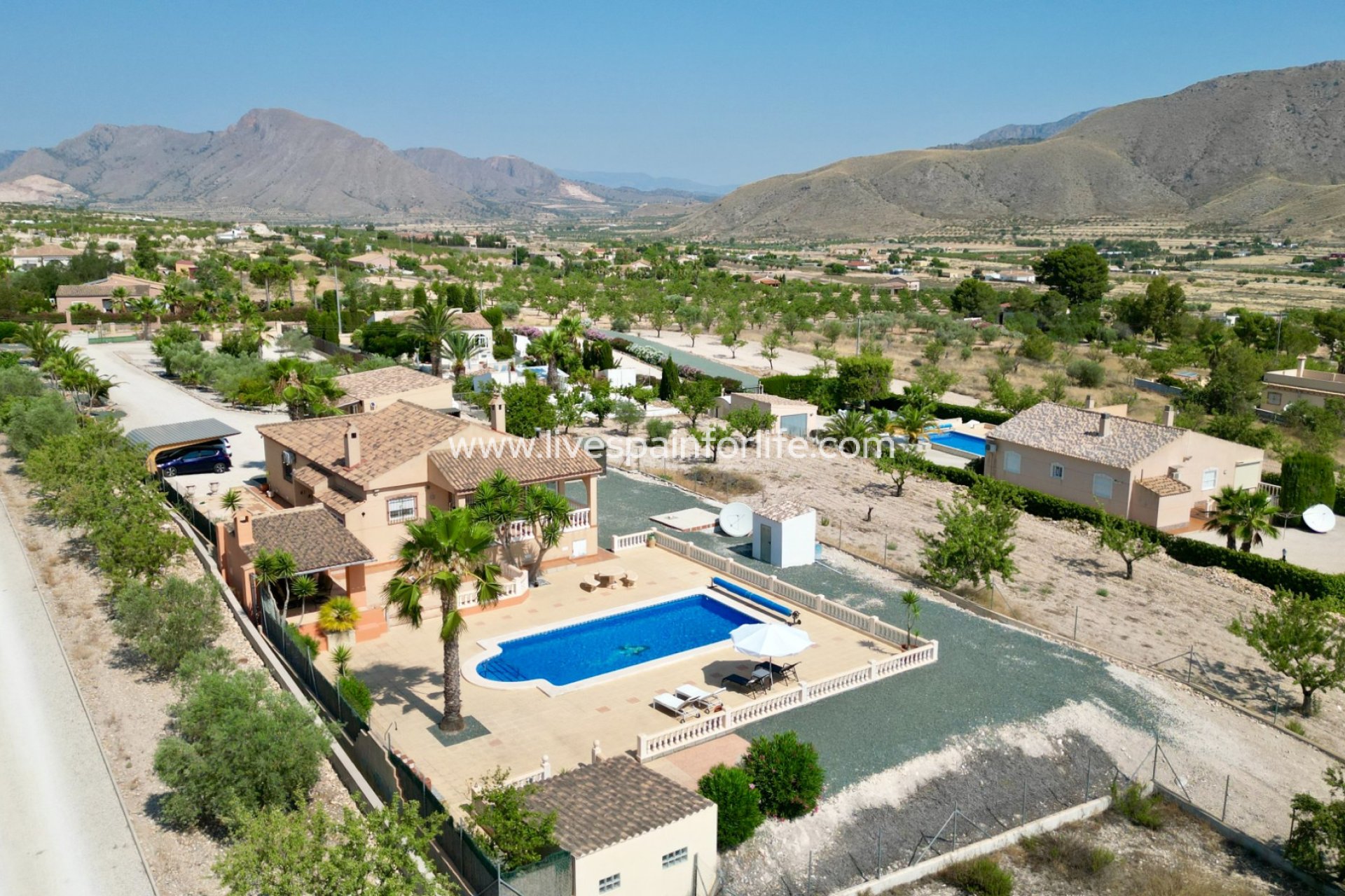 Resale - Villa (detached) -
Hondon De Los Frailes