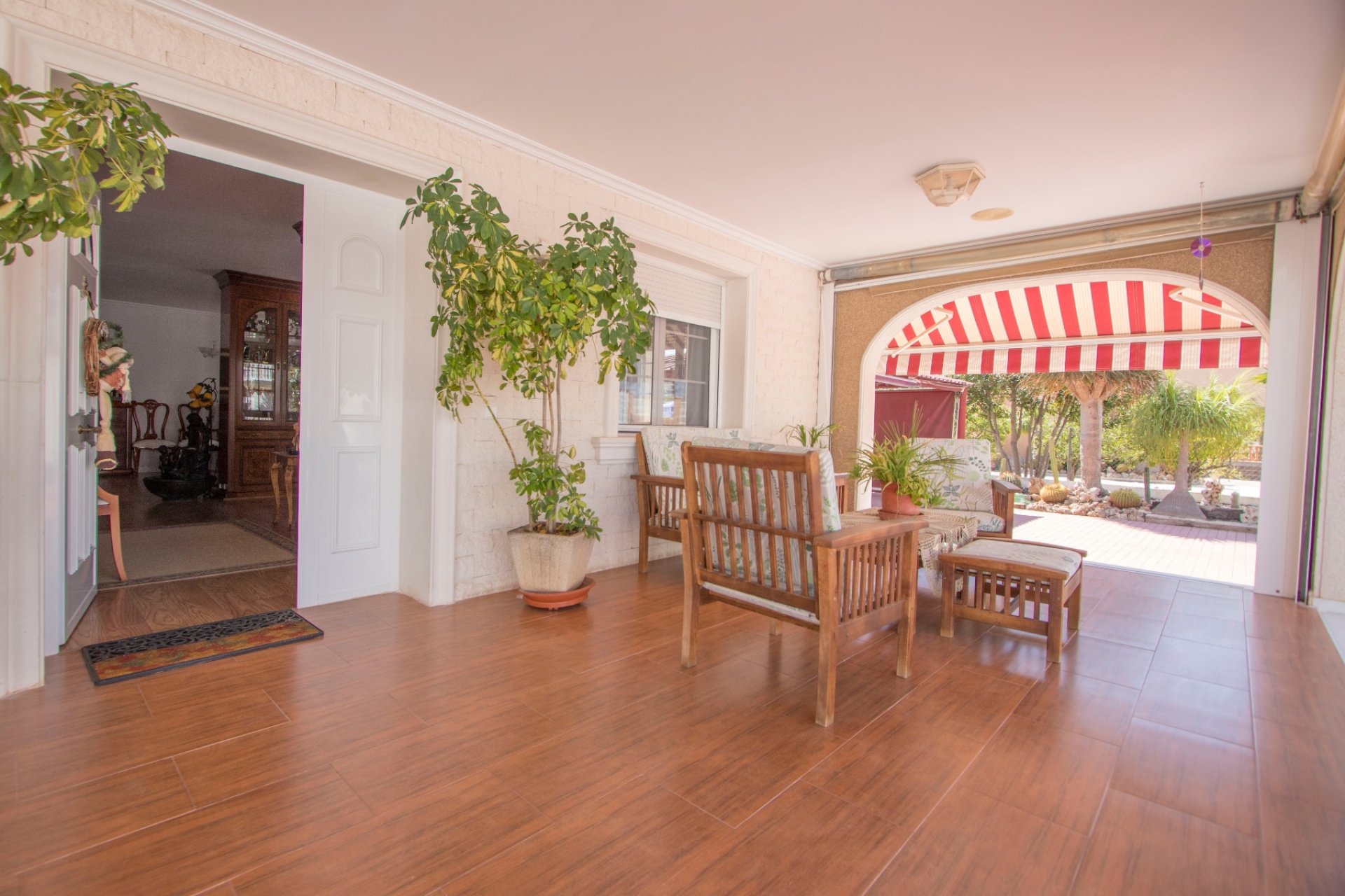 Resale - Villa (detached) -
La Marina