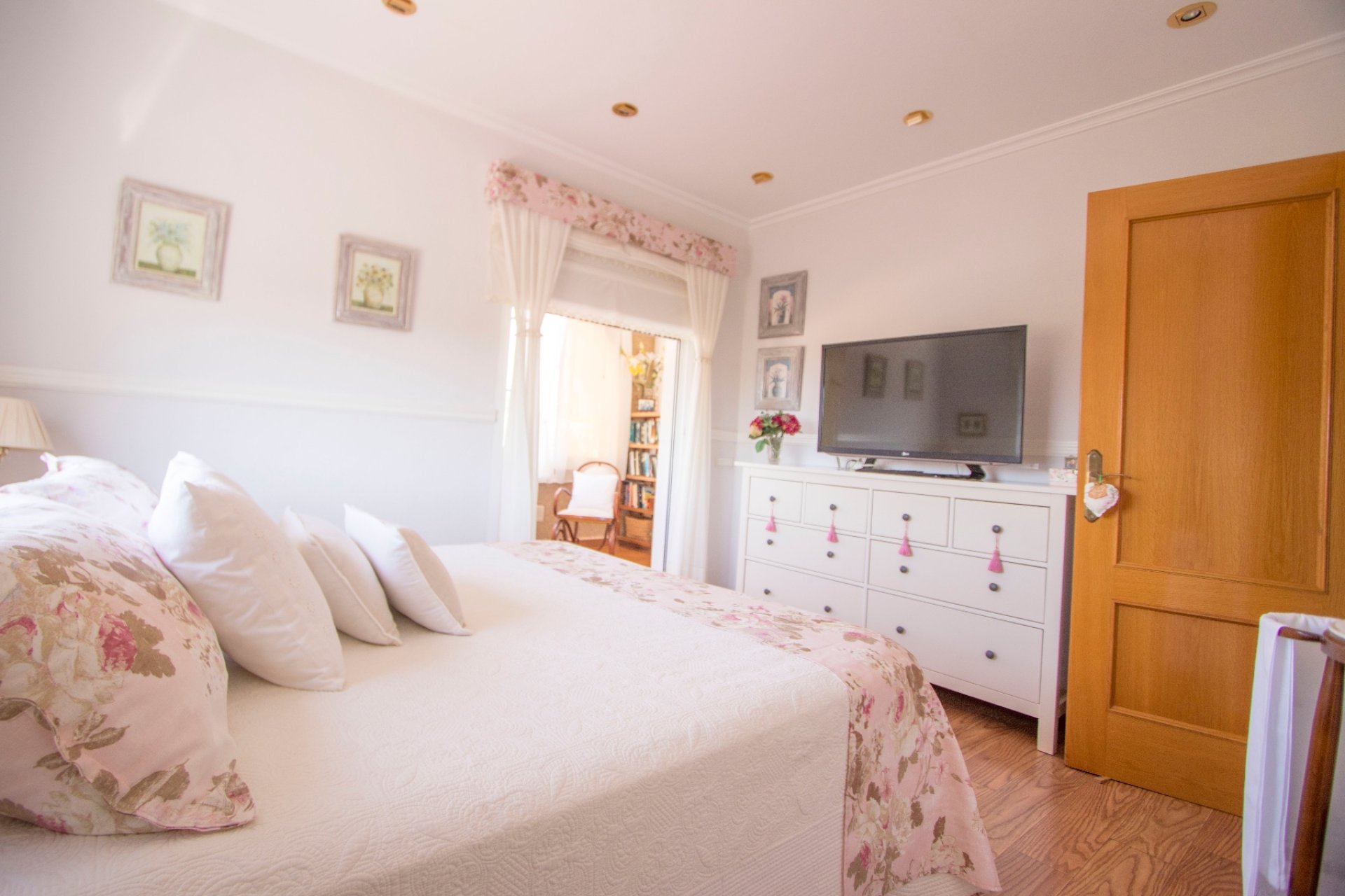 Resale - Villa (detached) -
La Marina