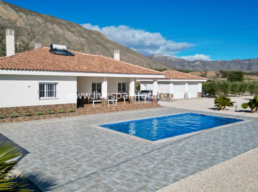 Resale - Villa (detached) -
Macisvenda