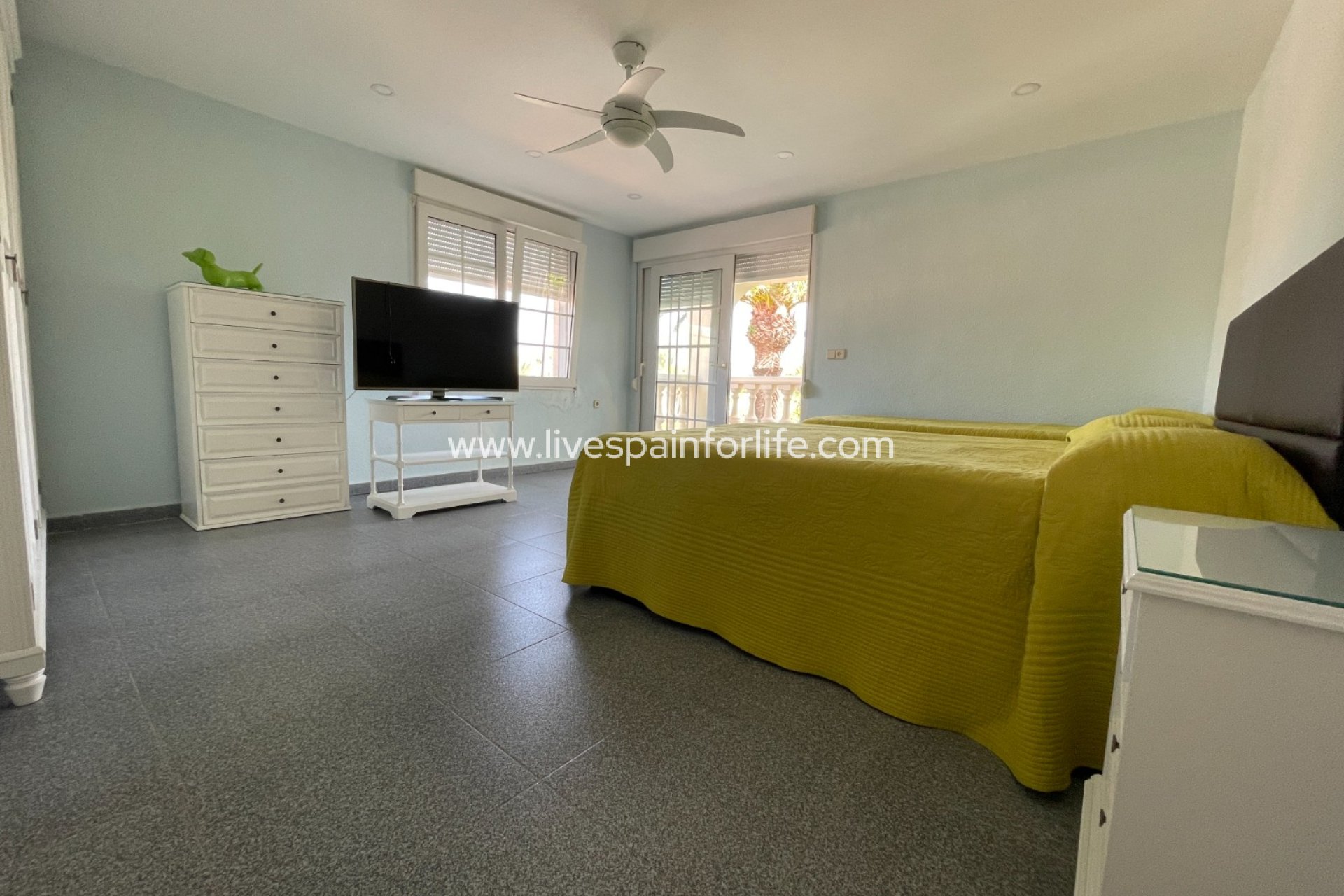 Resale - Villa (detached) -
Orihuela Costa - Cabo Roig