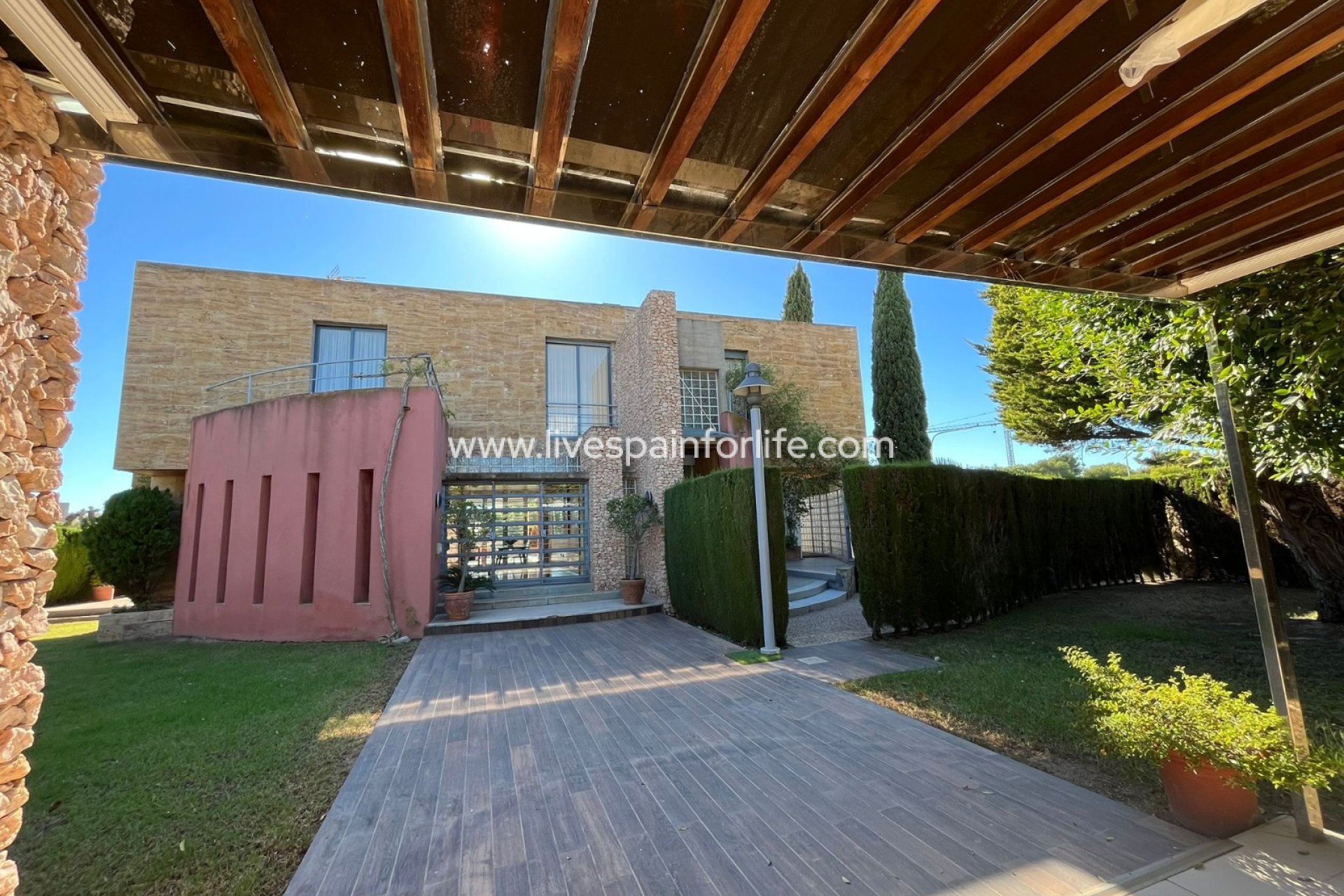 Resale - Villa (detached) -
Orihuela Costa - Dehesa de Campoamor