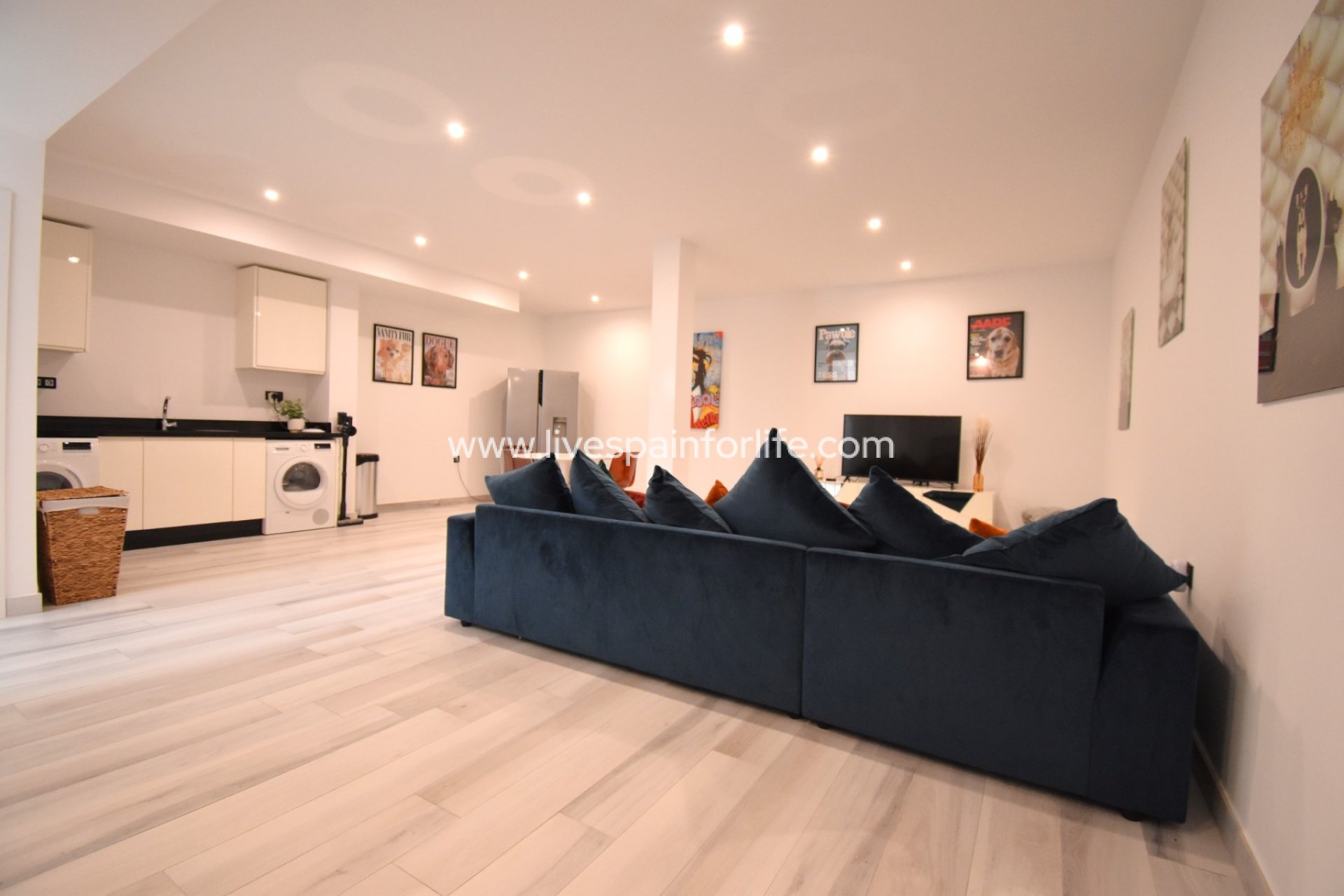 Resale - Villa (detached) -
Orihuela Costa - Lomas de Cabo Roig