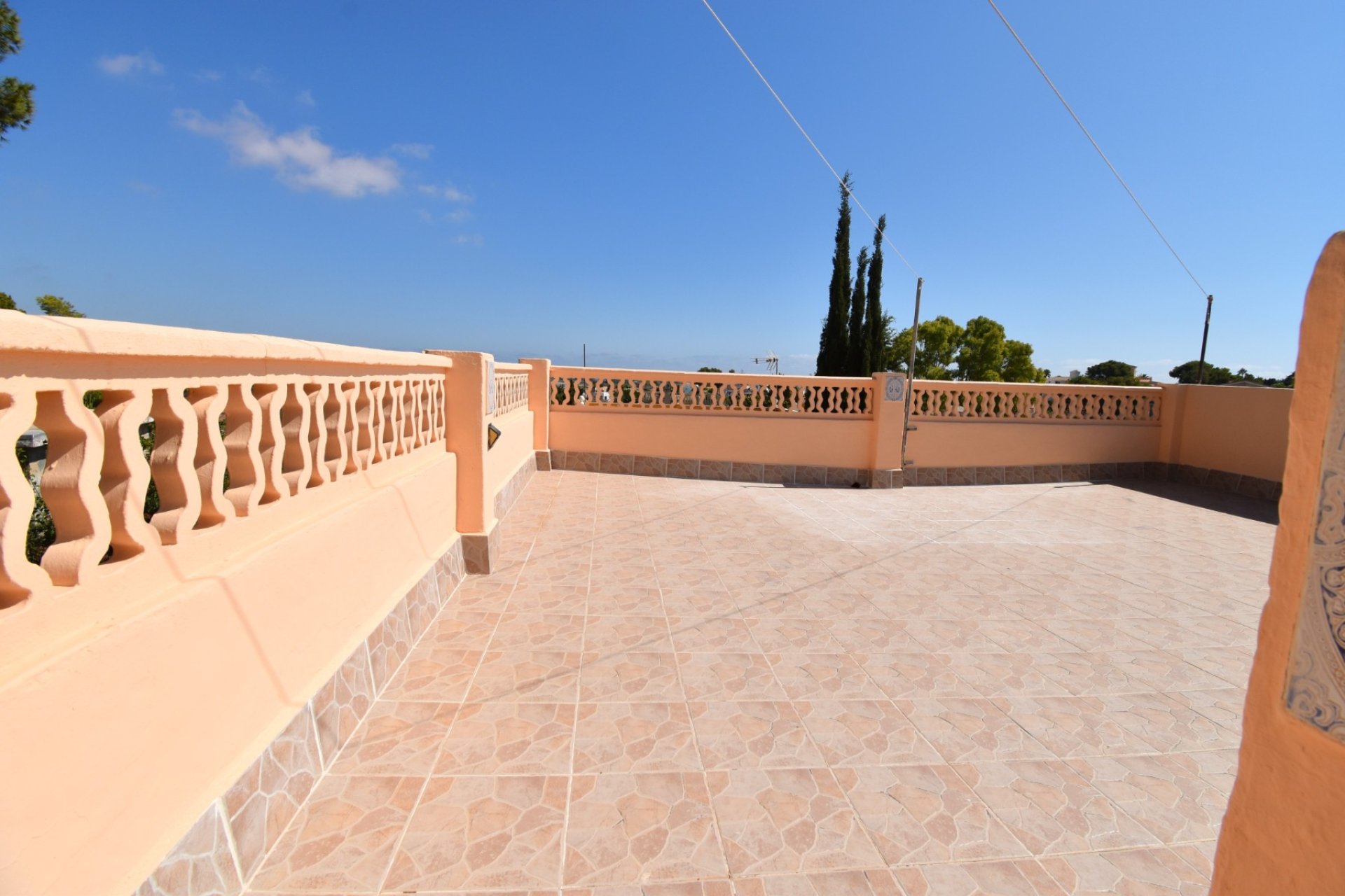 Resale - Villa (detached) -
Orihuela Costa - Los Balcones