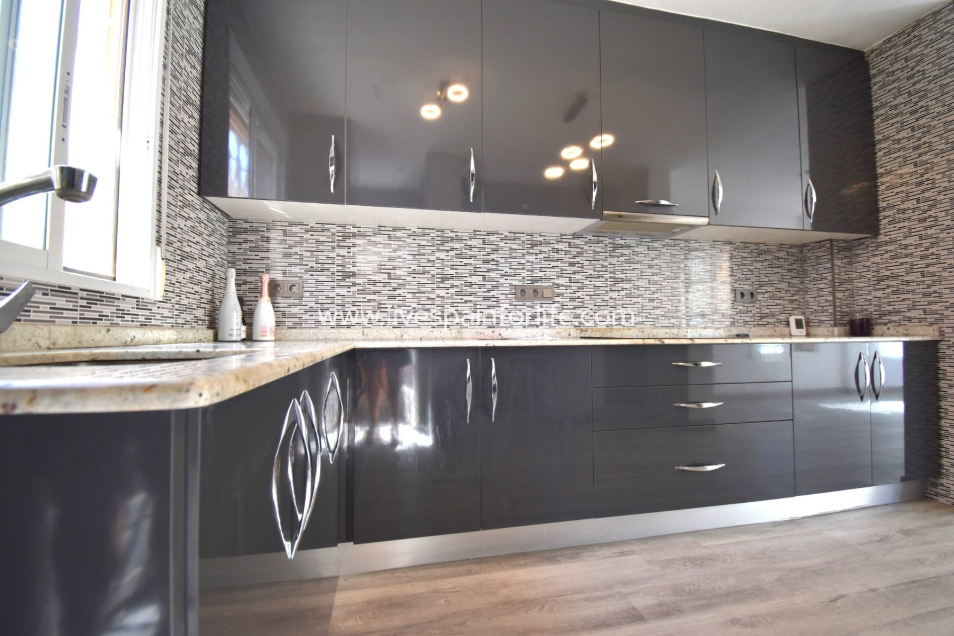 Resale - Villa (detached) -
Orihuela Costa - Playa Flamenca