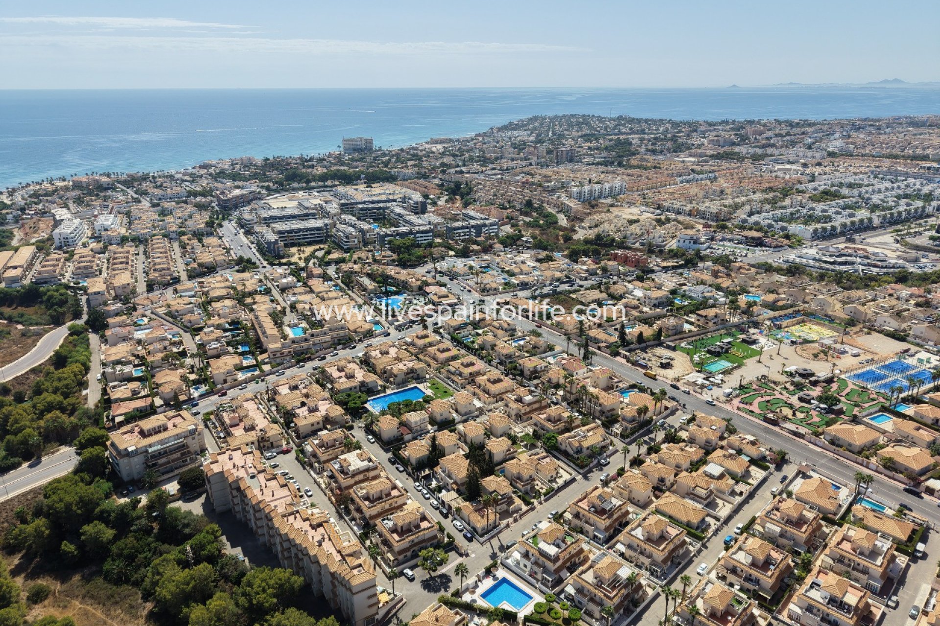 Resale - Villa (detached) -
Orihuela Costa - Playa Flamenca