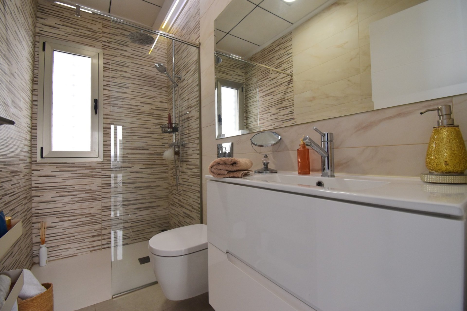 Resale - Villa (detached) -
Orihuela Costa - Villamartin