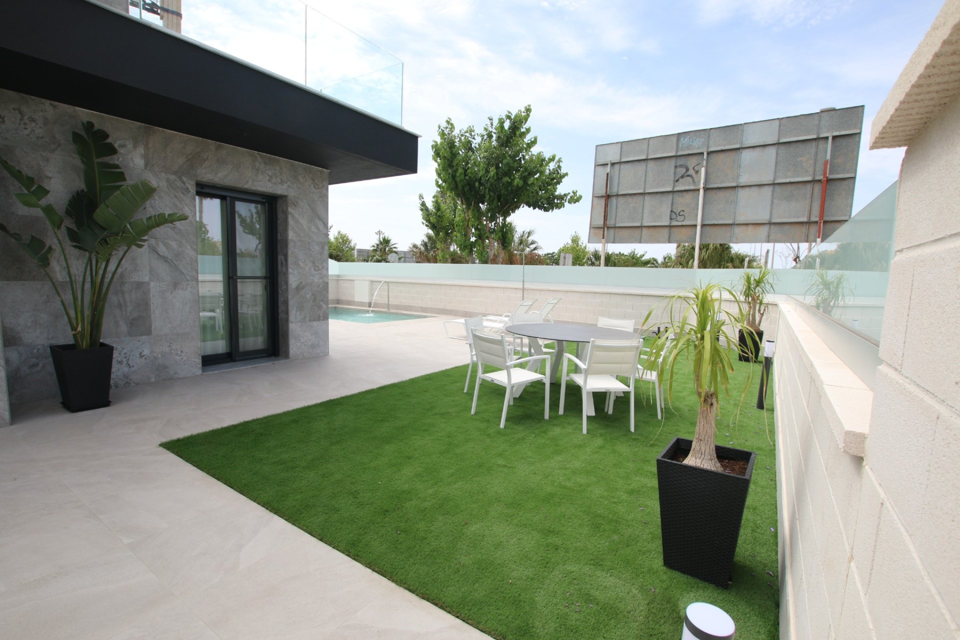 Resale - Villa (detached) -
Pilar de la Horadada