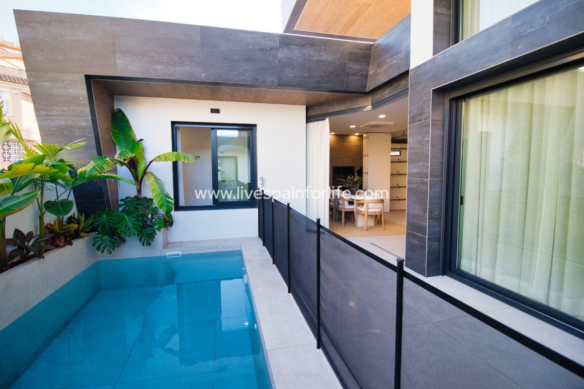 Resale - Villa (detached) -
Pilar de la Horadada
