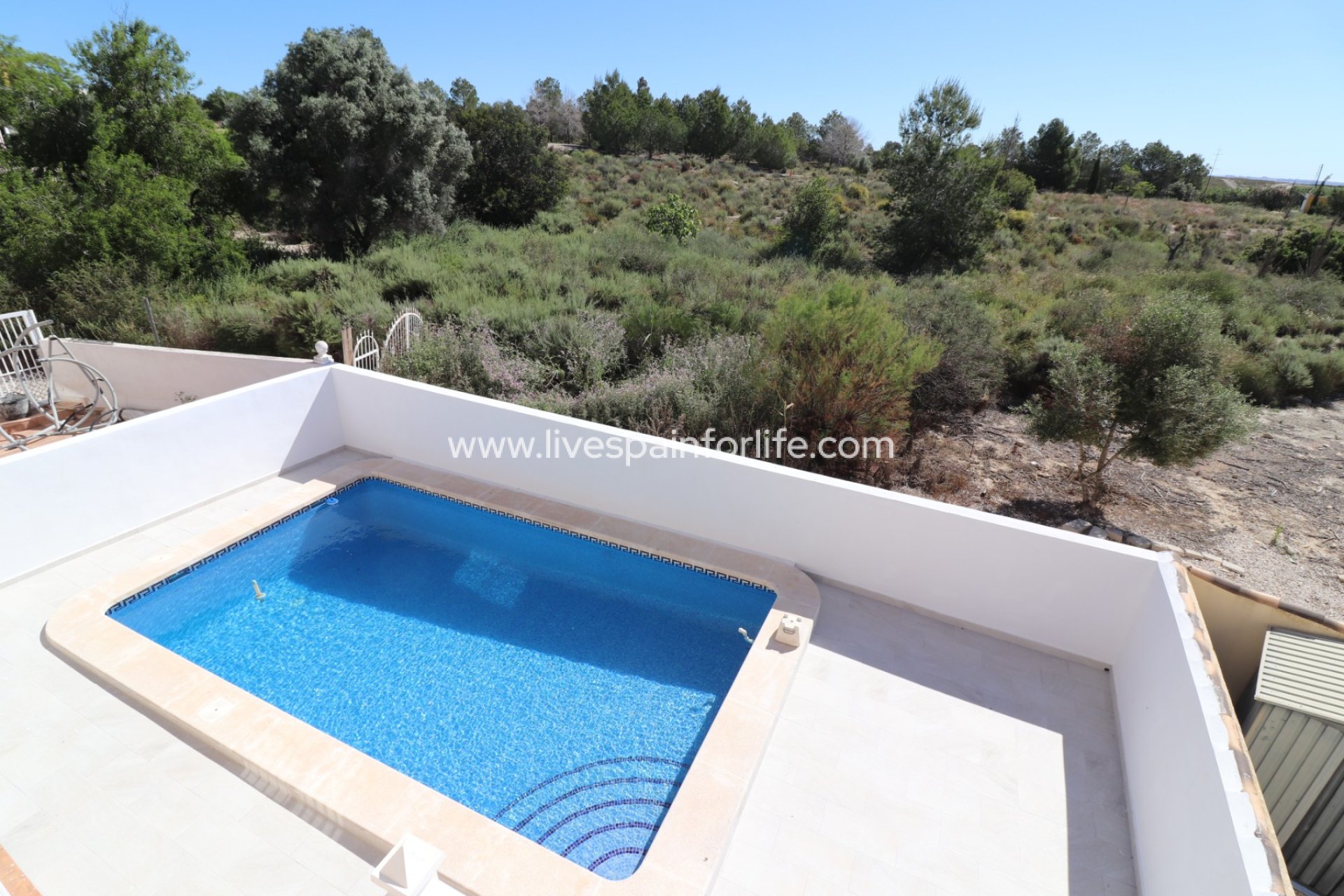 Resale - Villa (detached) -
San Miguel De Salinas - Lake View Mansions