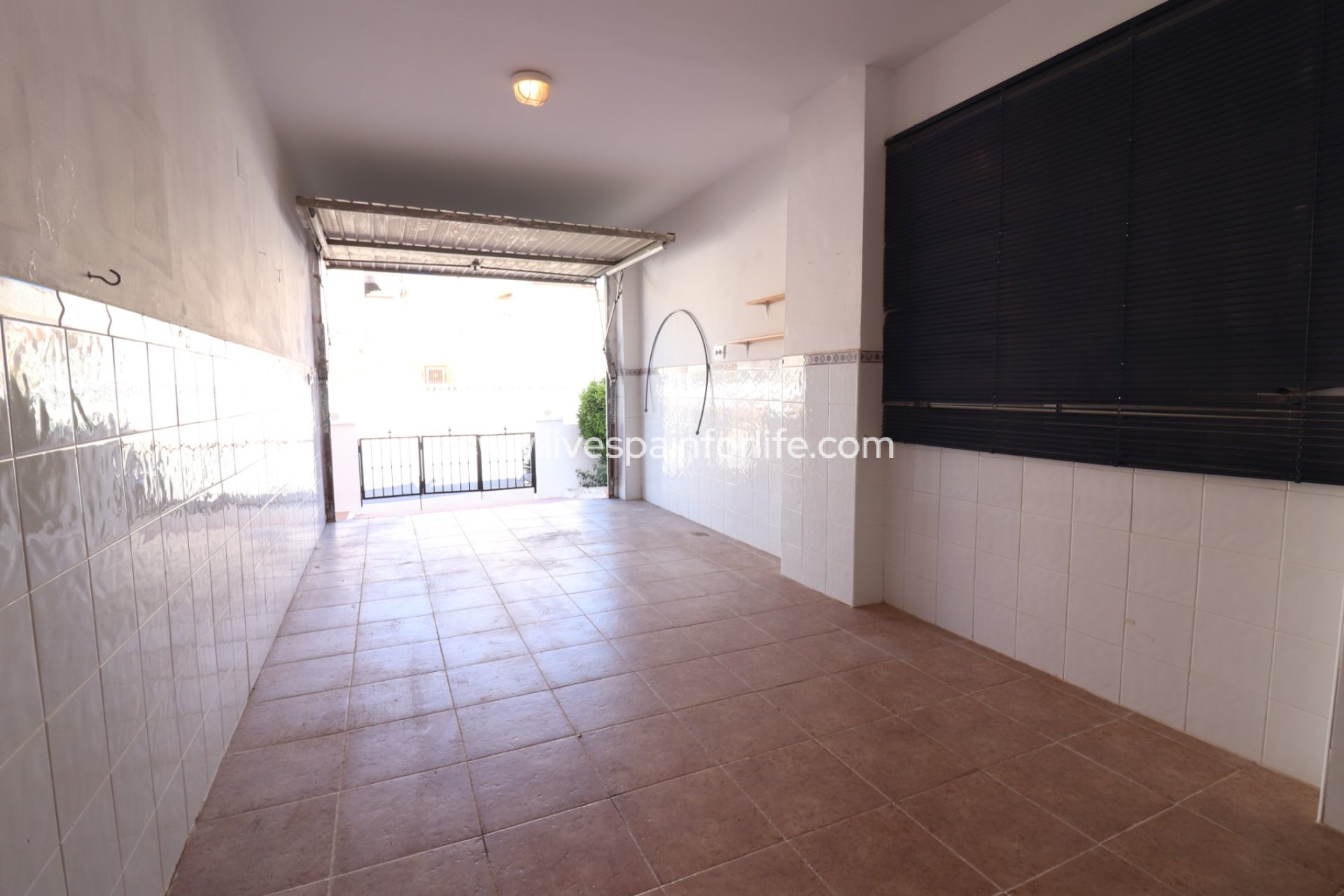 Resale - Villa (detached) -
San Miguel De Salinas - Lake View Mansions