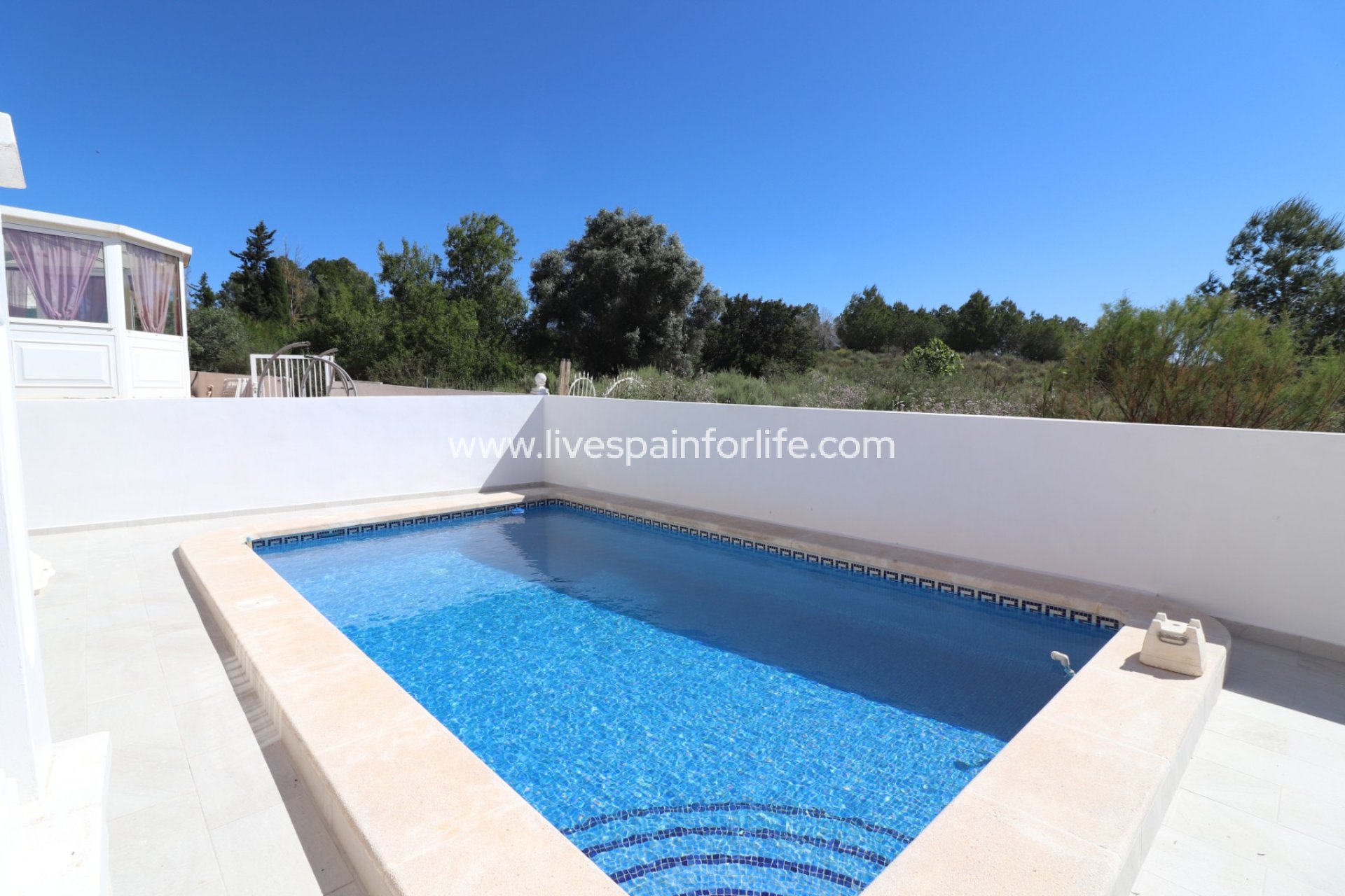 Resale - Villa (detached) -
San Miguel De Salinas - Lake View Mansions