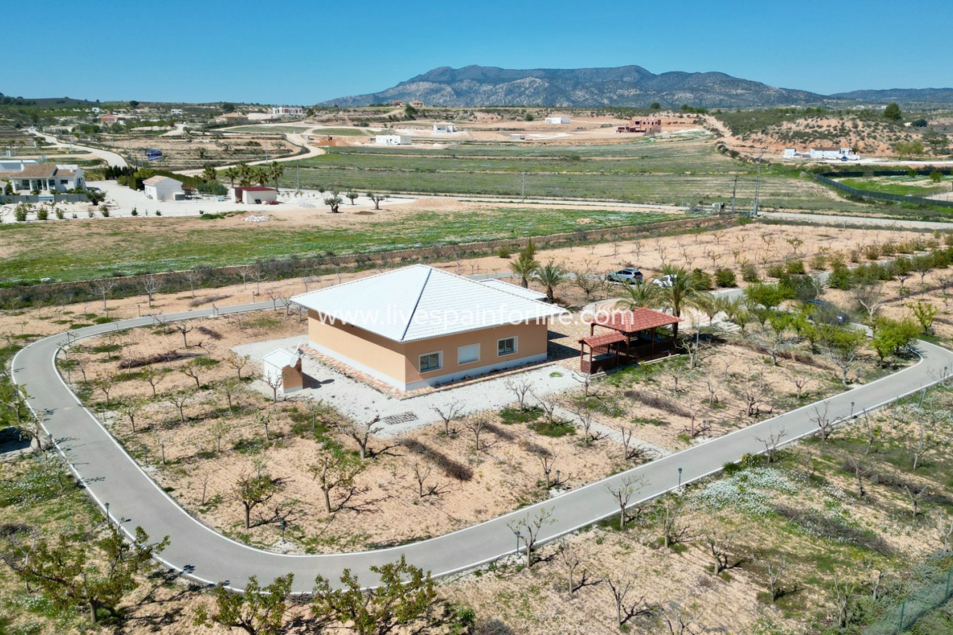 Reventa - 5. Finca / Country Property -
Pinoso