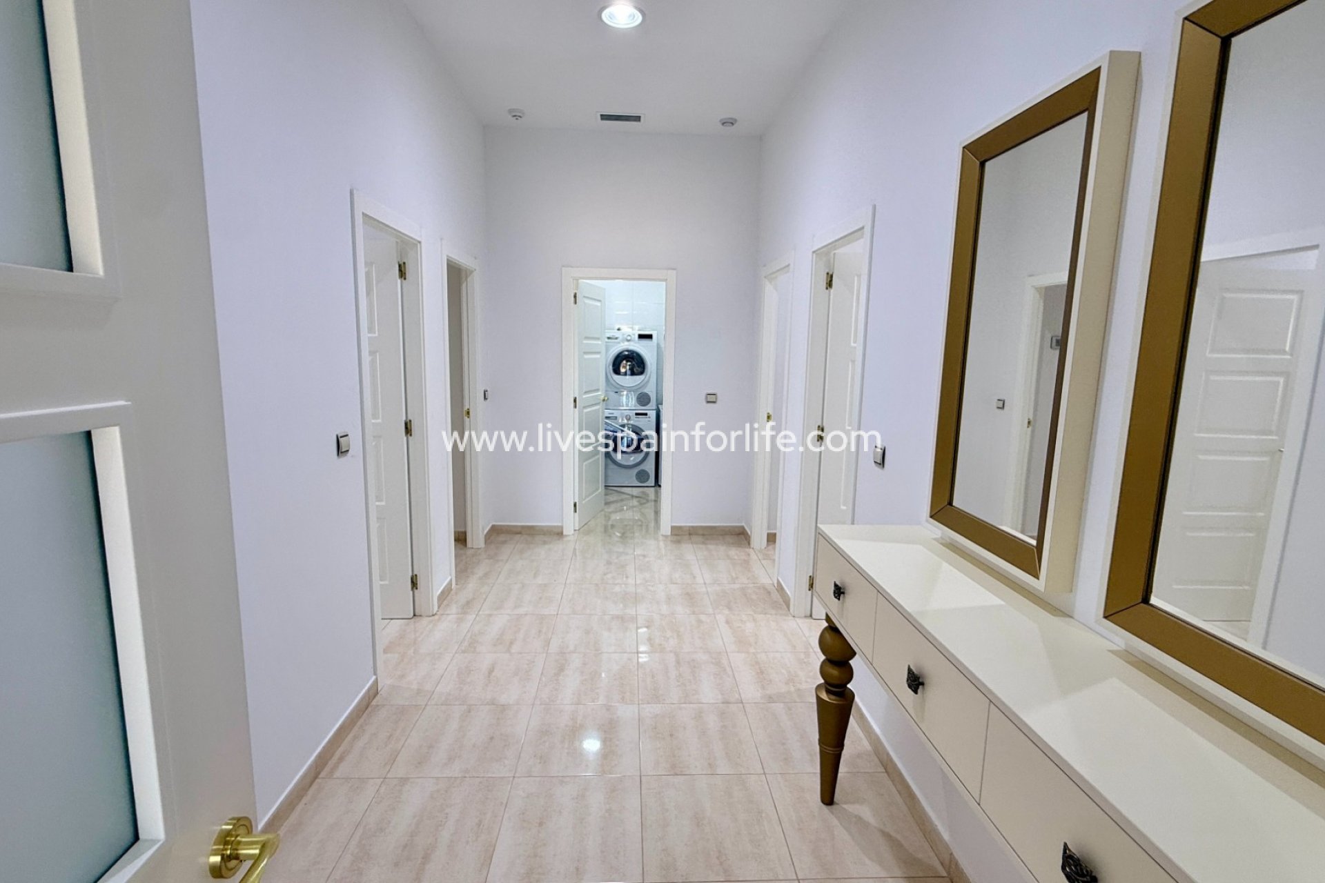 Reventa - 5. Finca / Country Property -
Pinoso