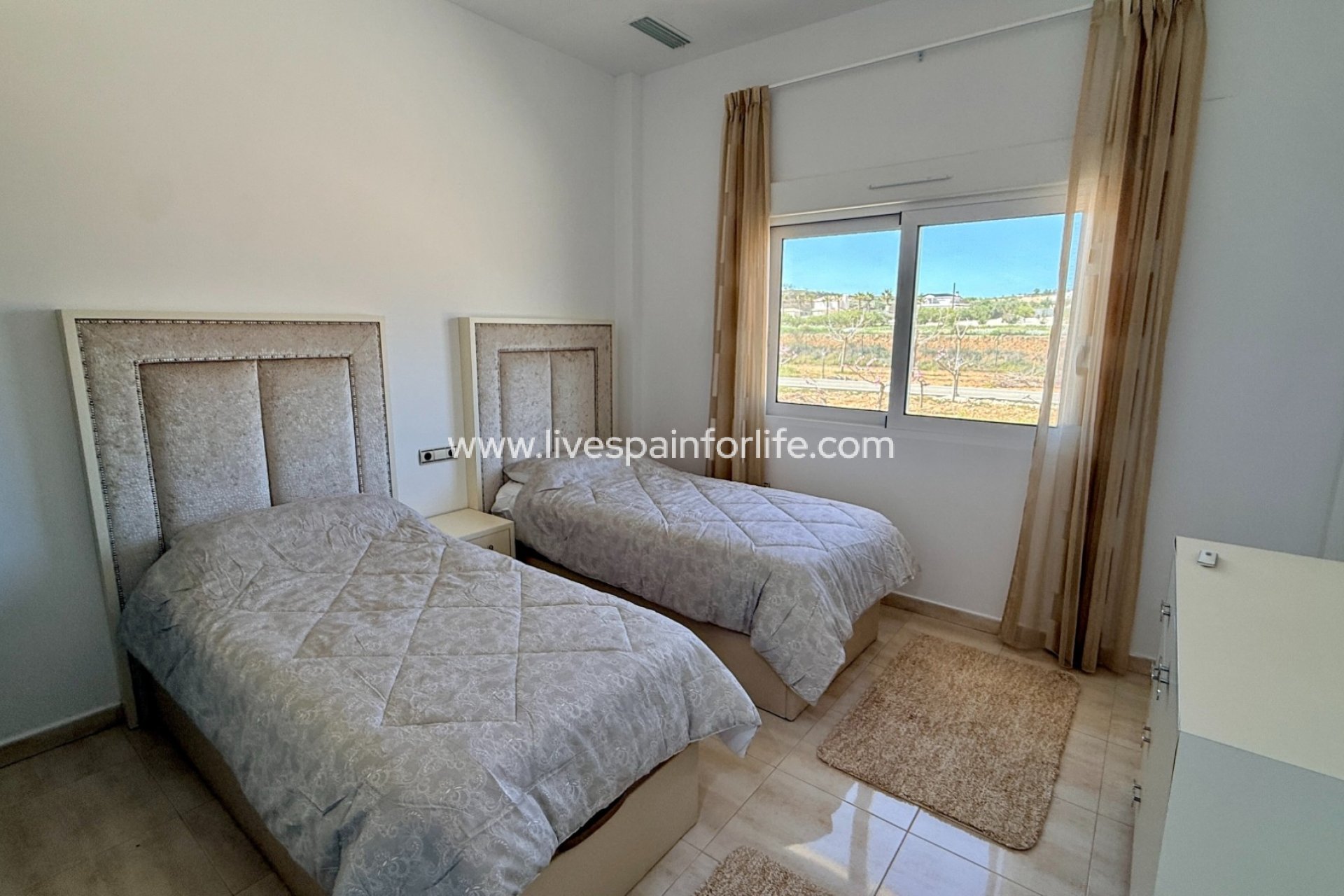 Reventa - 5. Finca / Country Property -
Pinoso