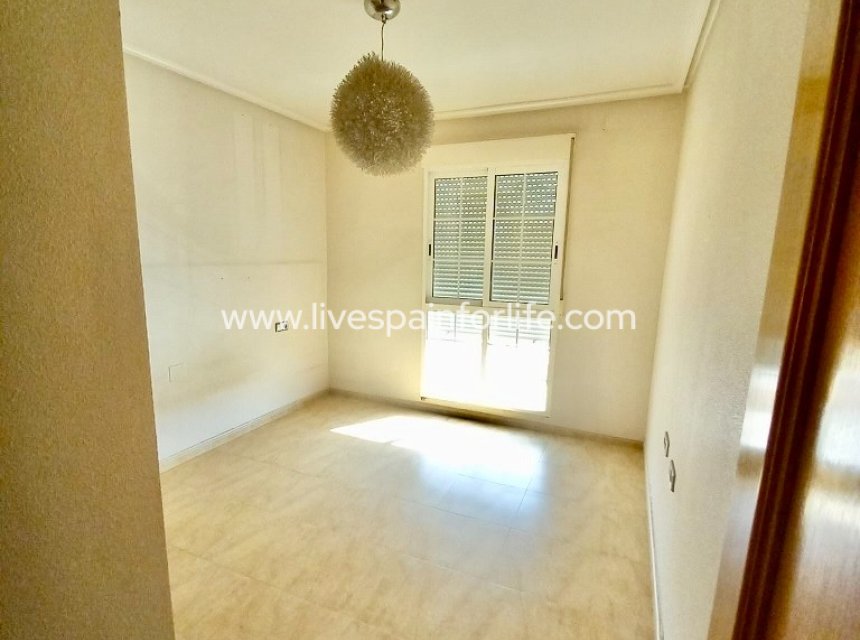 Reventa - Apartment - Flat -
Almoradi