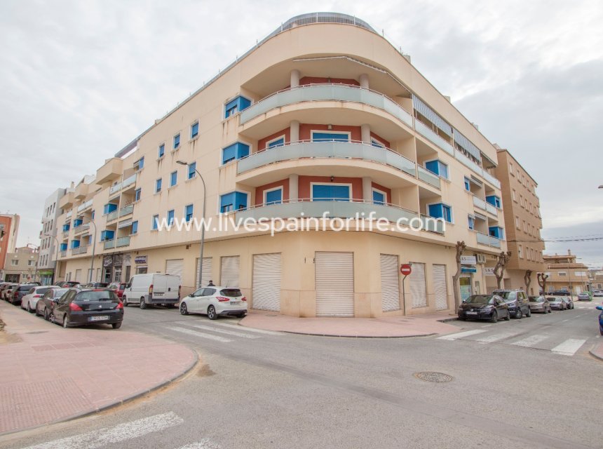 Reventa - Apartments -
Albatera