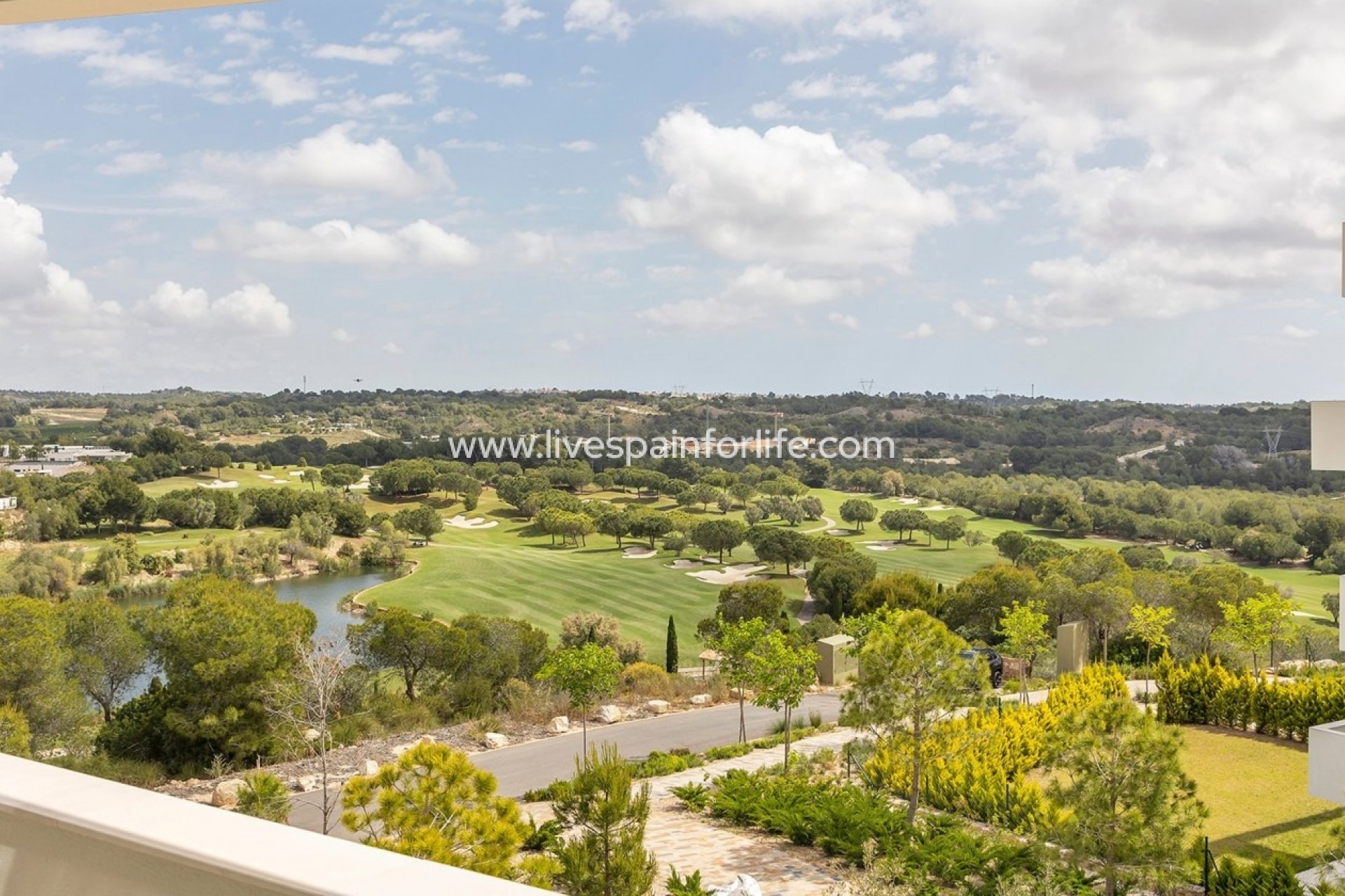 Reventa - Apartments -
Alicante