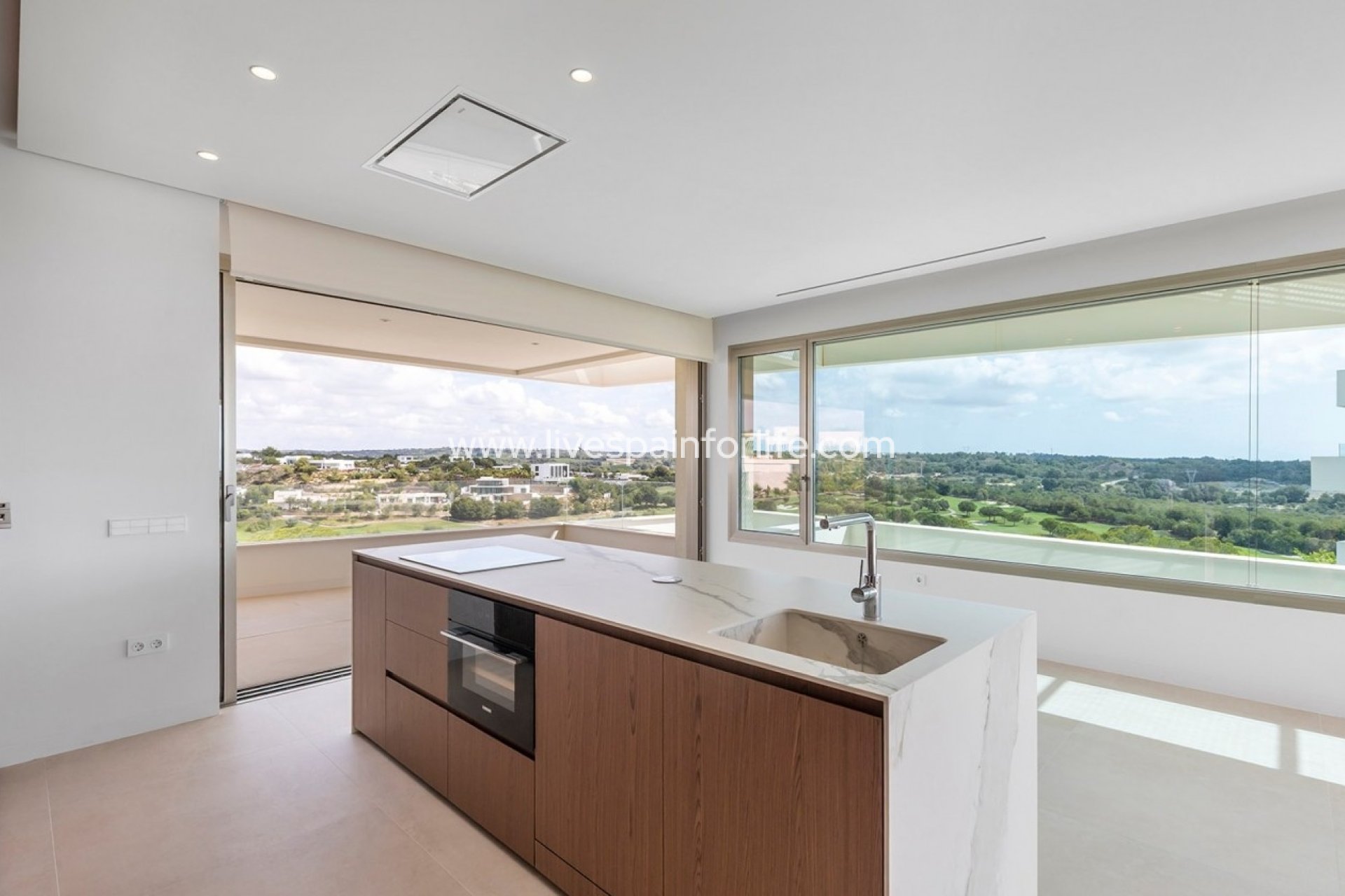 Reventa - Apartments -
Alicante