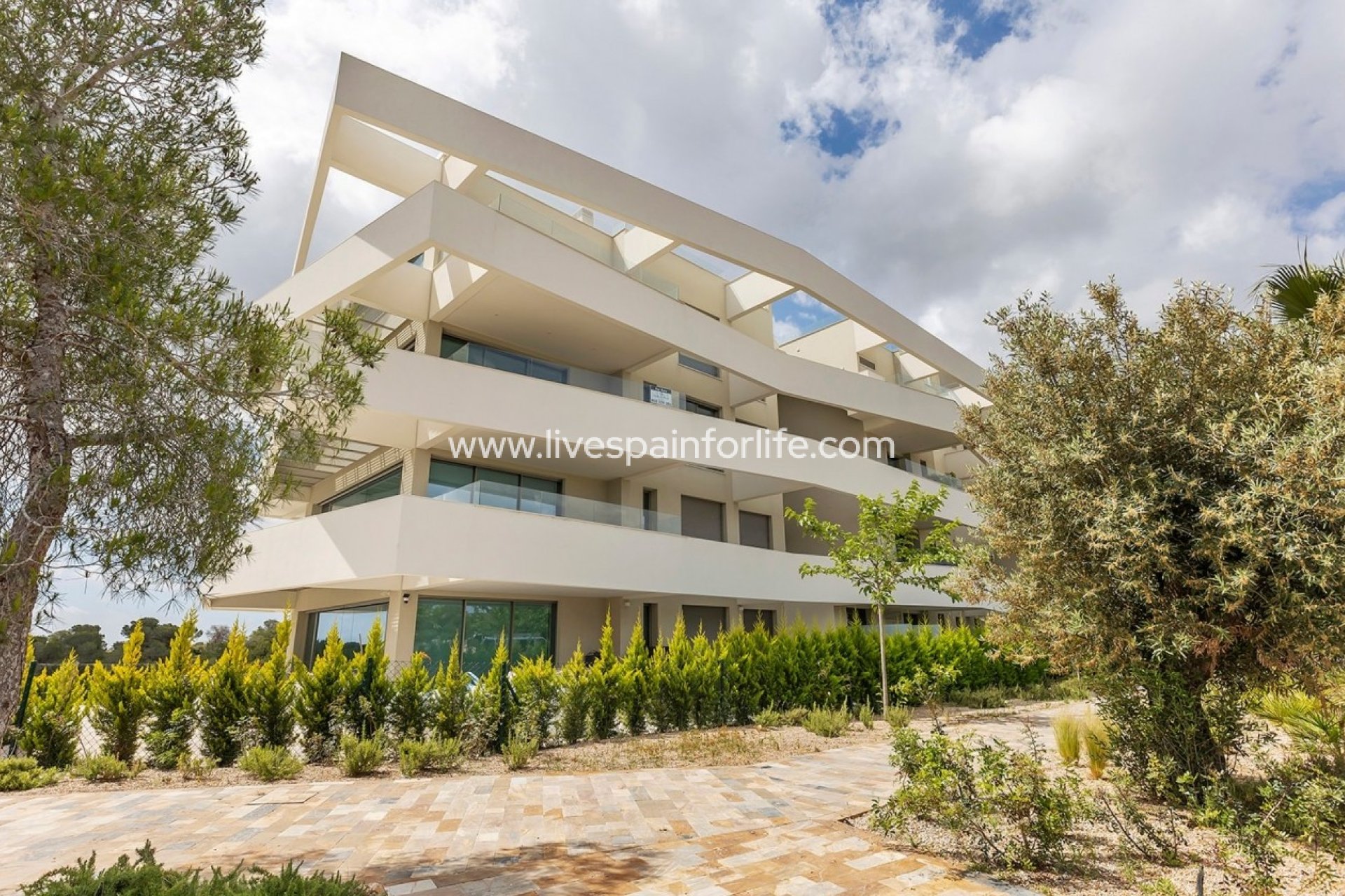 Reventa - Apartments -
Alicante