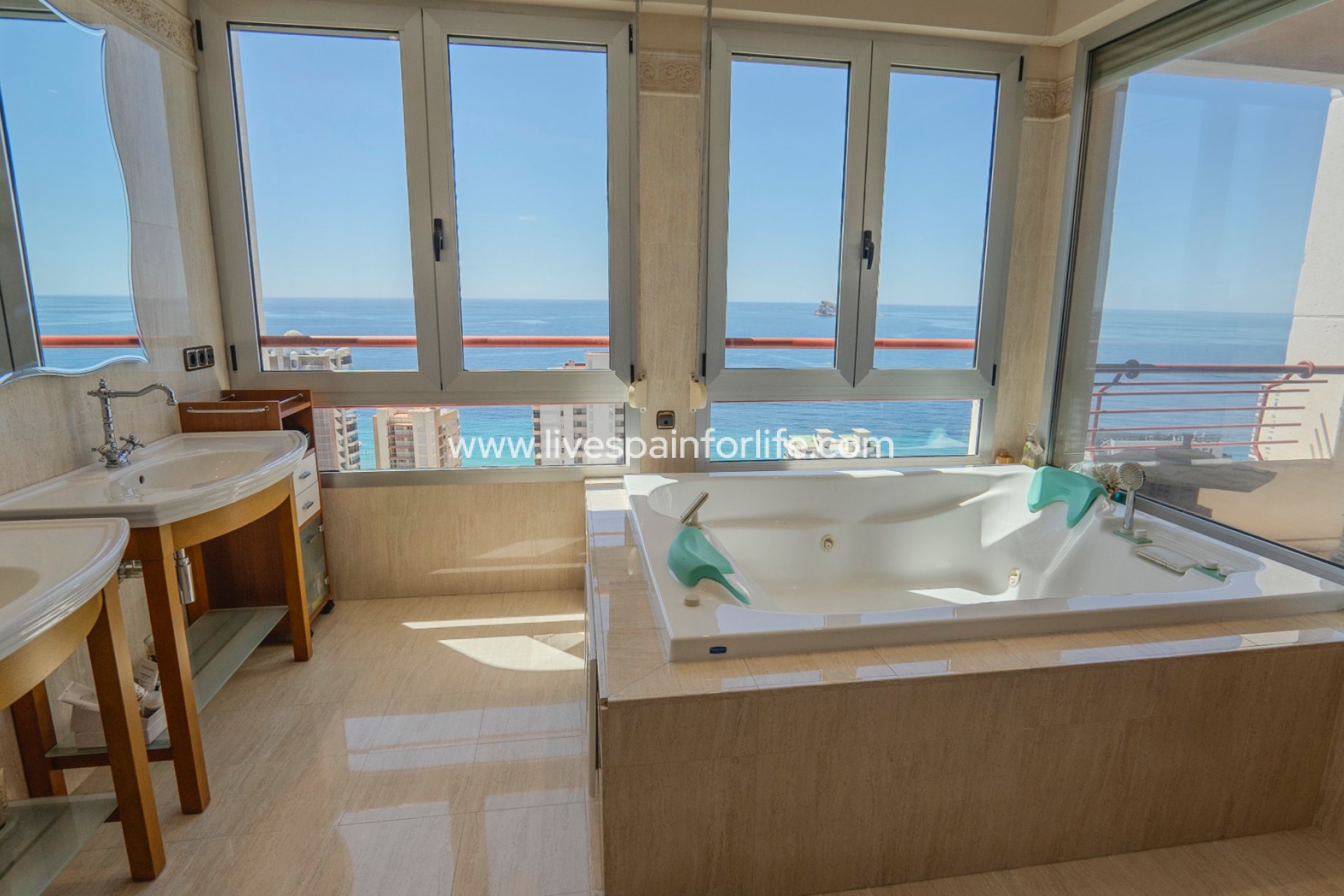 Reventa - Apartments -
Benidorm