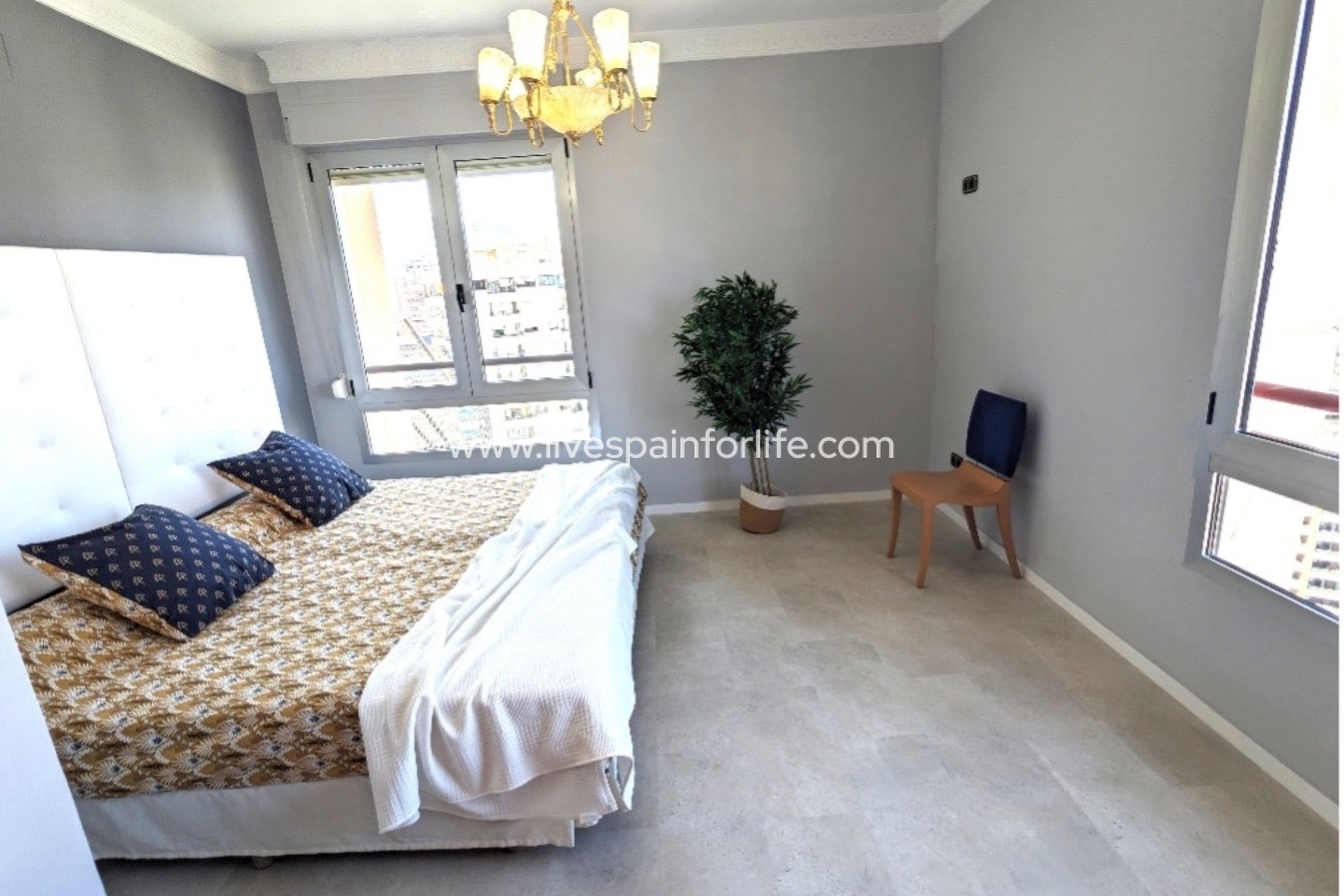Reventa - Apartments -
Benidorm