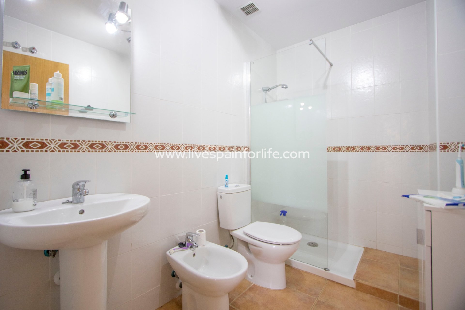 Reventa - Apartments -
Hondon De Las Nieves - Hondon De Los Frailes