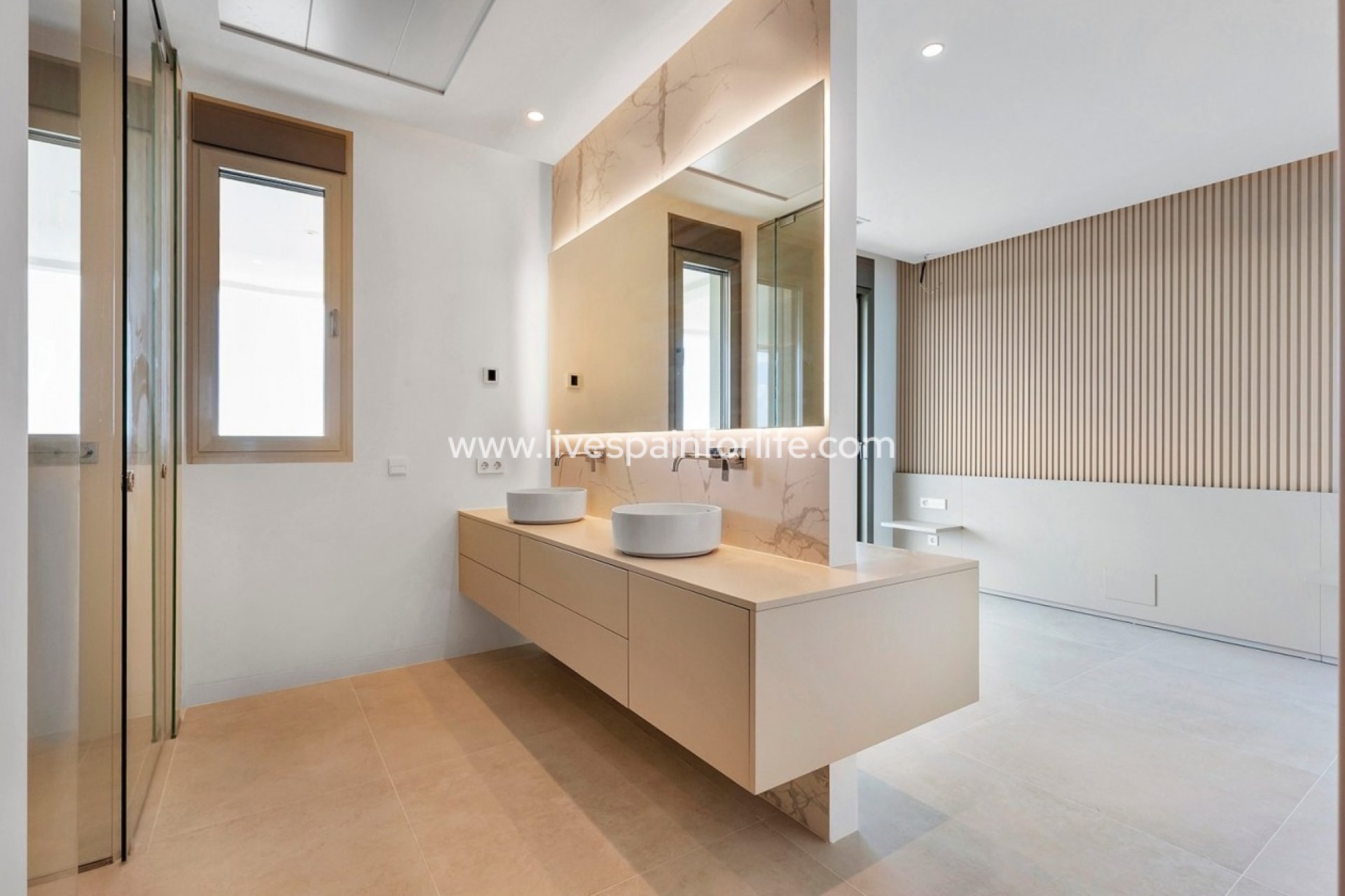 Reventa - Apartments -
Las Colinas Golf Resort - Las Colinas Golf