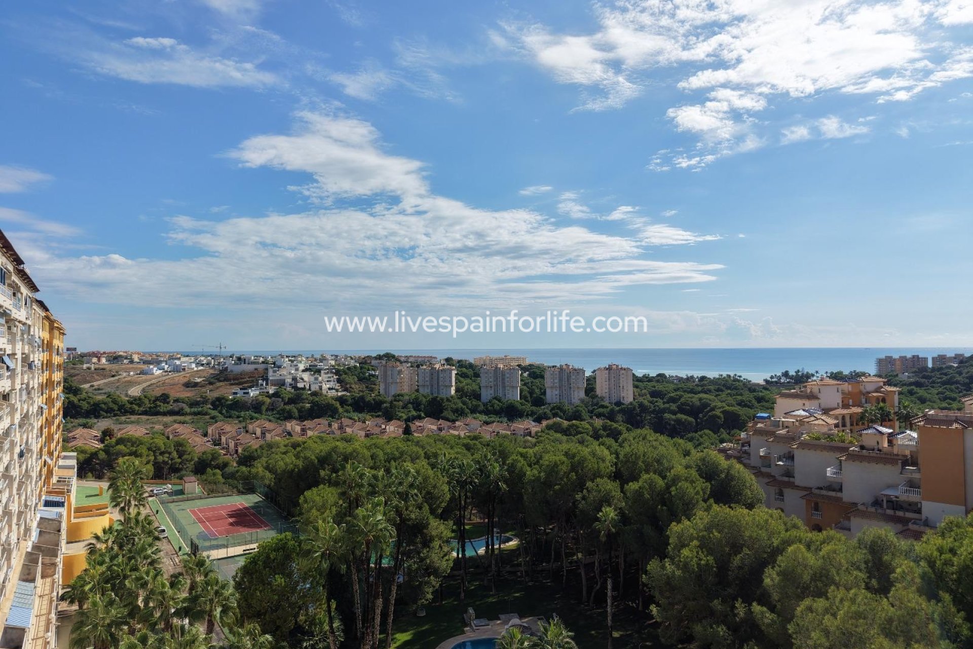 Reventa - Apartments -
Orihuela Costa - Dehesa de Campoamor