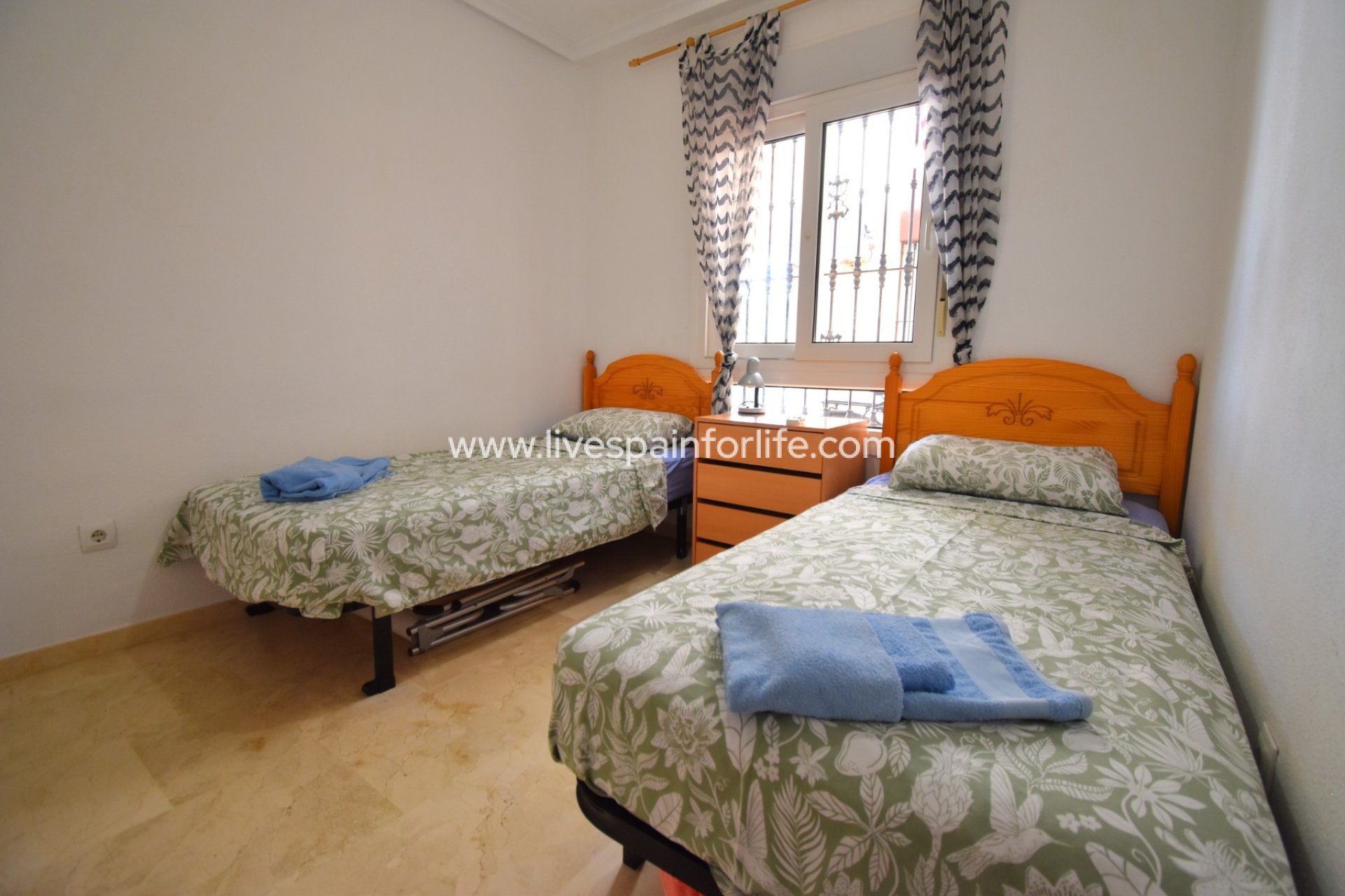 Reventa - Apartments -
Orihuela Costa - Playa Flamenca
