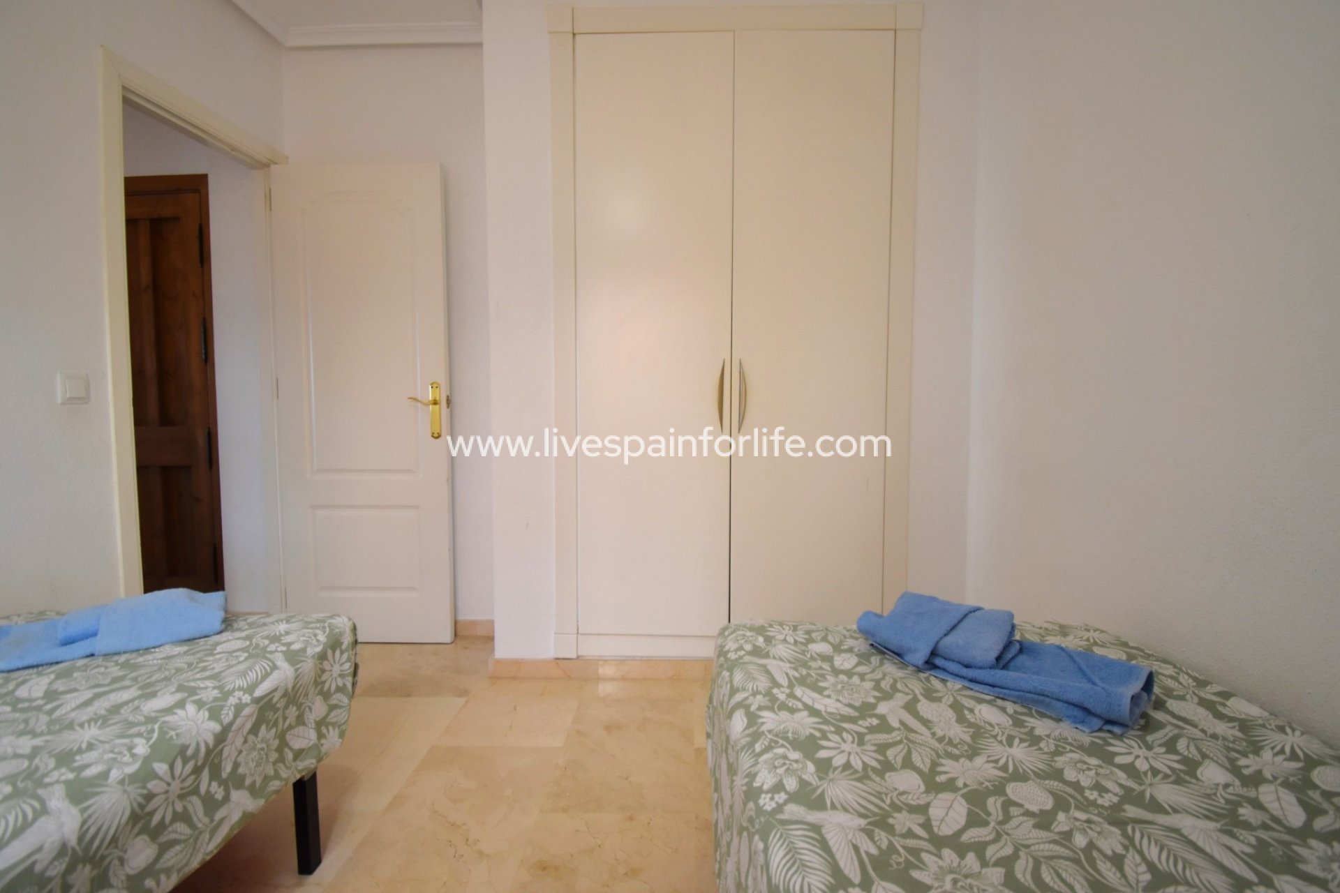 Reventa - Apartments -
Orihuela Costa - Playa Flamenca