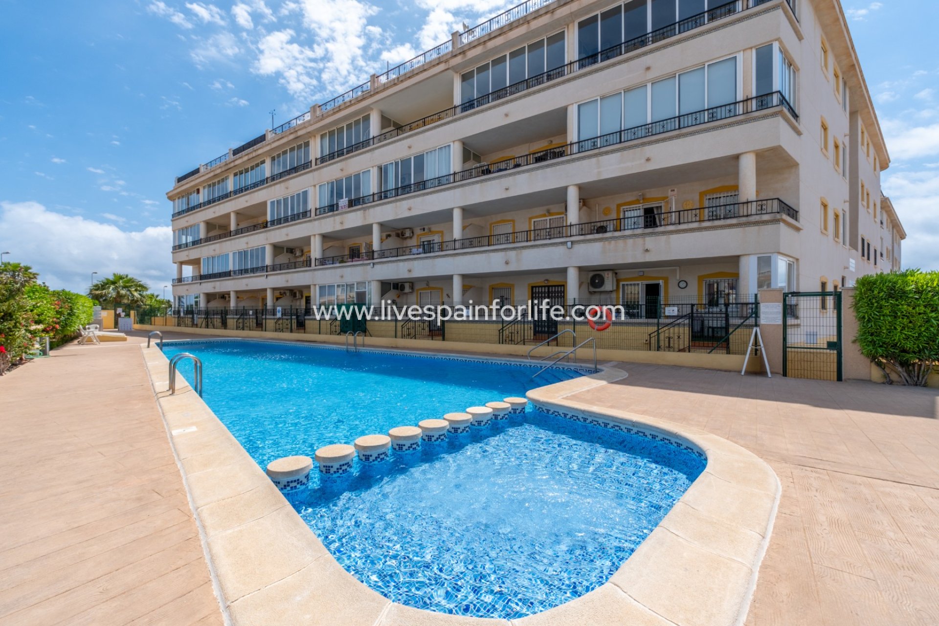Reventa - Apartments -
Orihuela Costa - Playa Flamenca