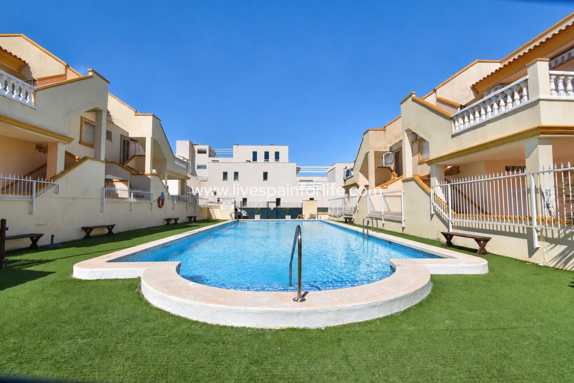 Reventa - Apartments -
Orihuela Costa - Playa Flamenca
