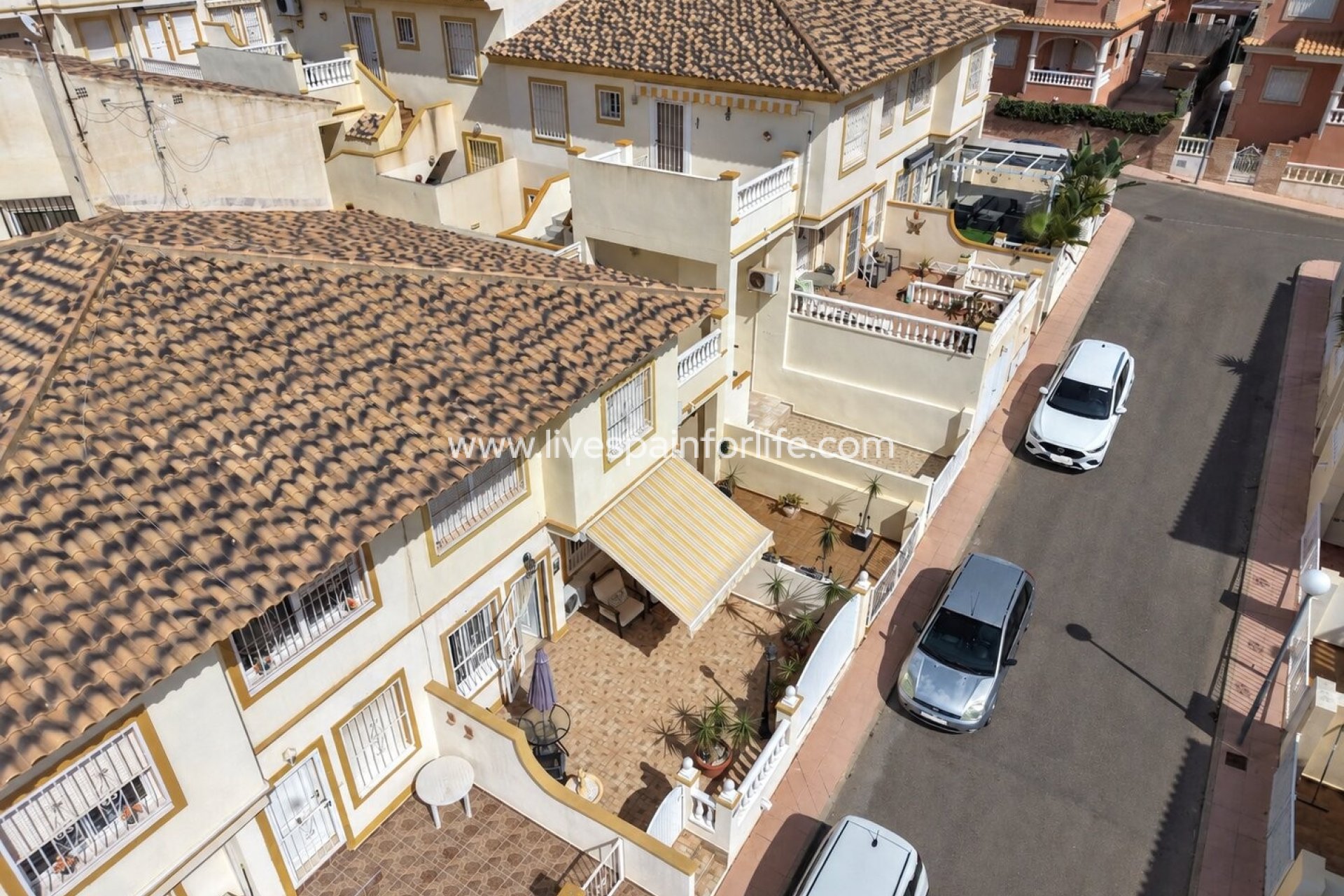 Reventa - Apartments -
Orihuela Costa - Playa Flamenca