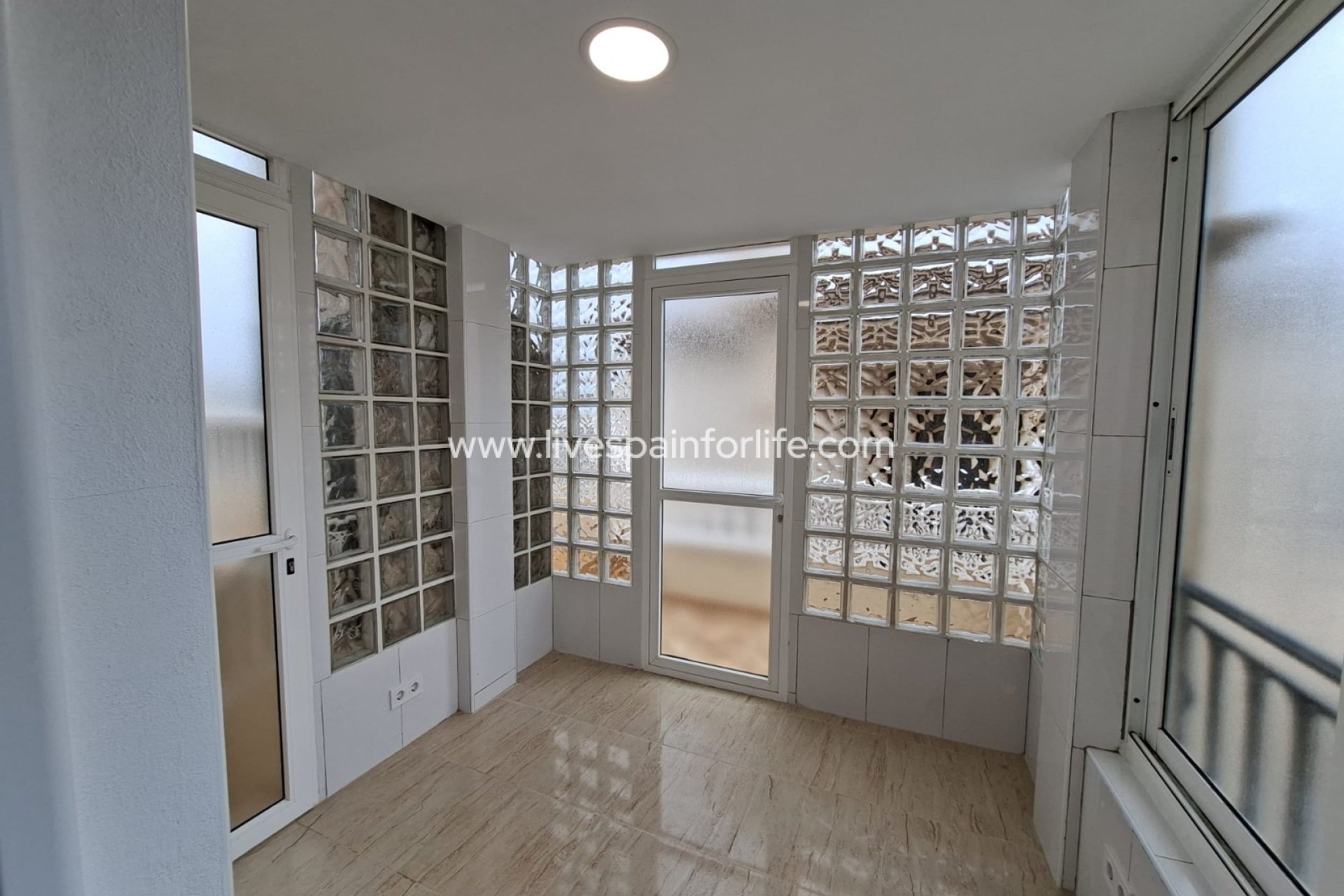 Reventa - Apartments -
Orihuela Costa - Punta Prima
