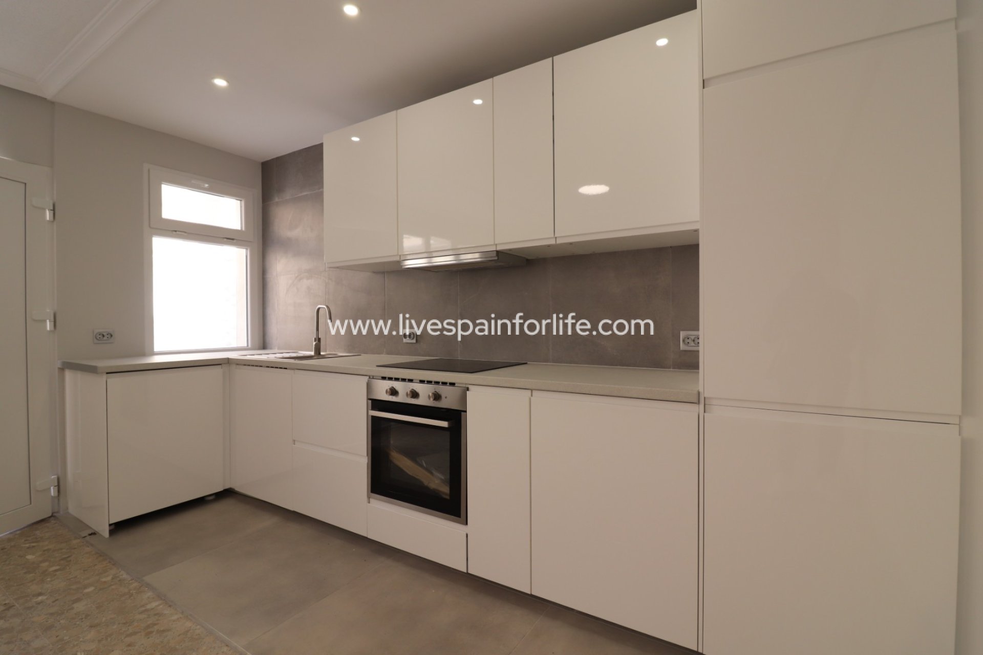 Reventa - Apartments -
Torrevieja - Torre La Mata