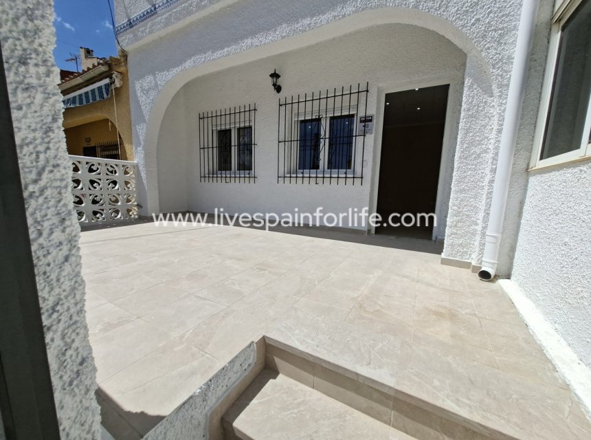 Reventa - Bungalow -
Alicante