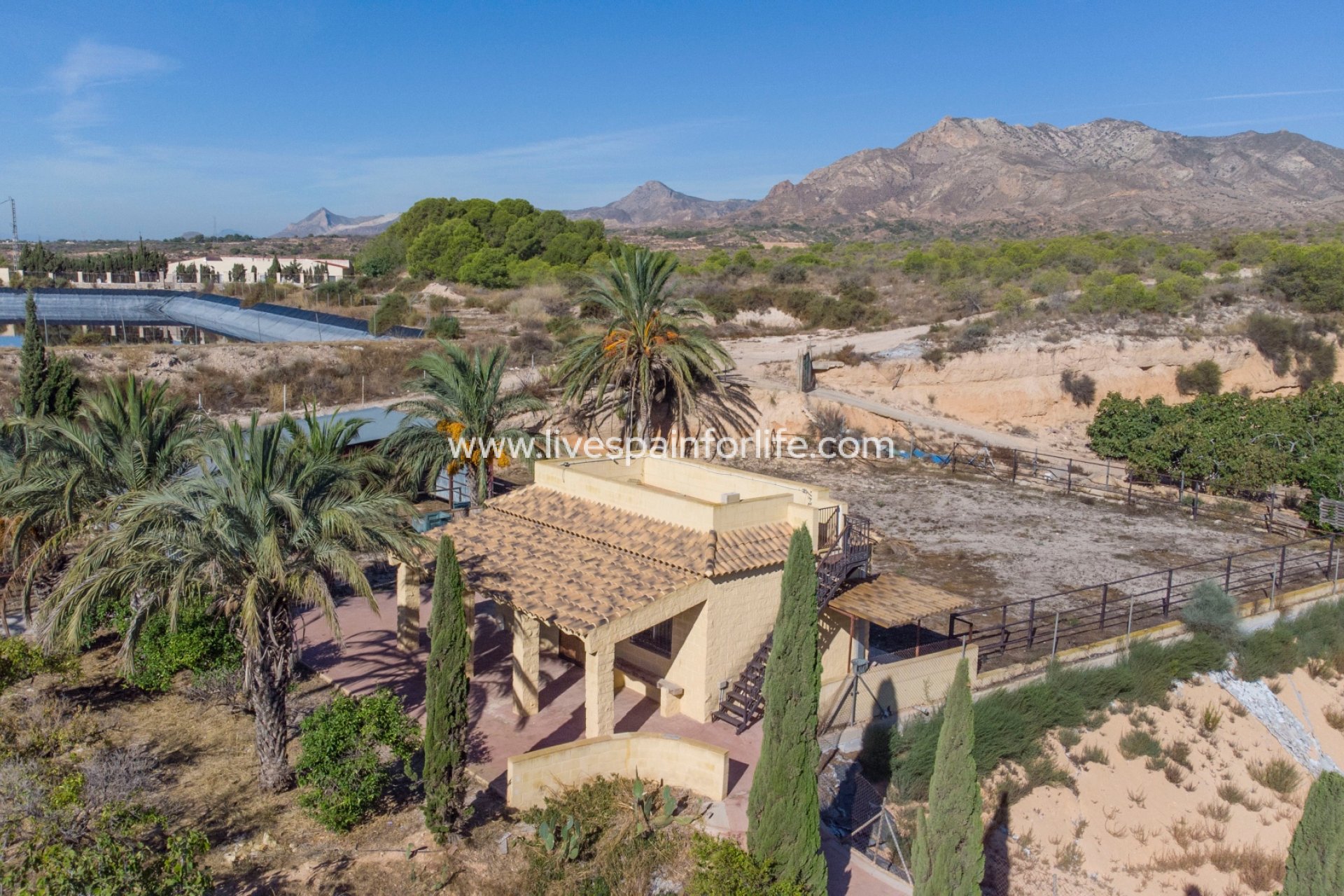 Reventa - Cave house -
Albatera