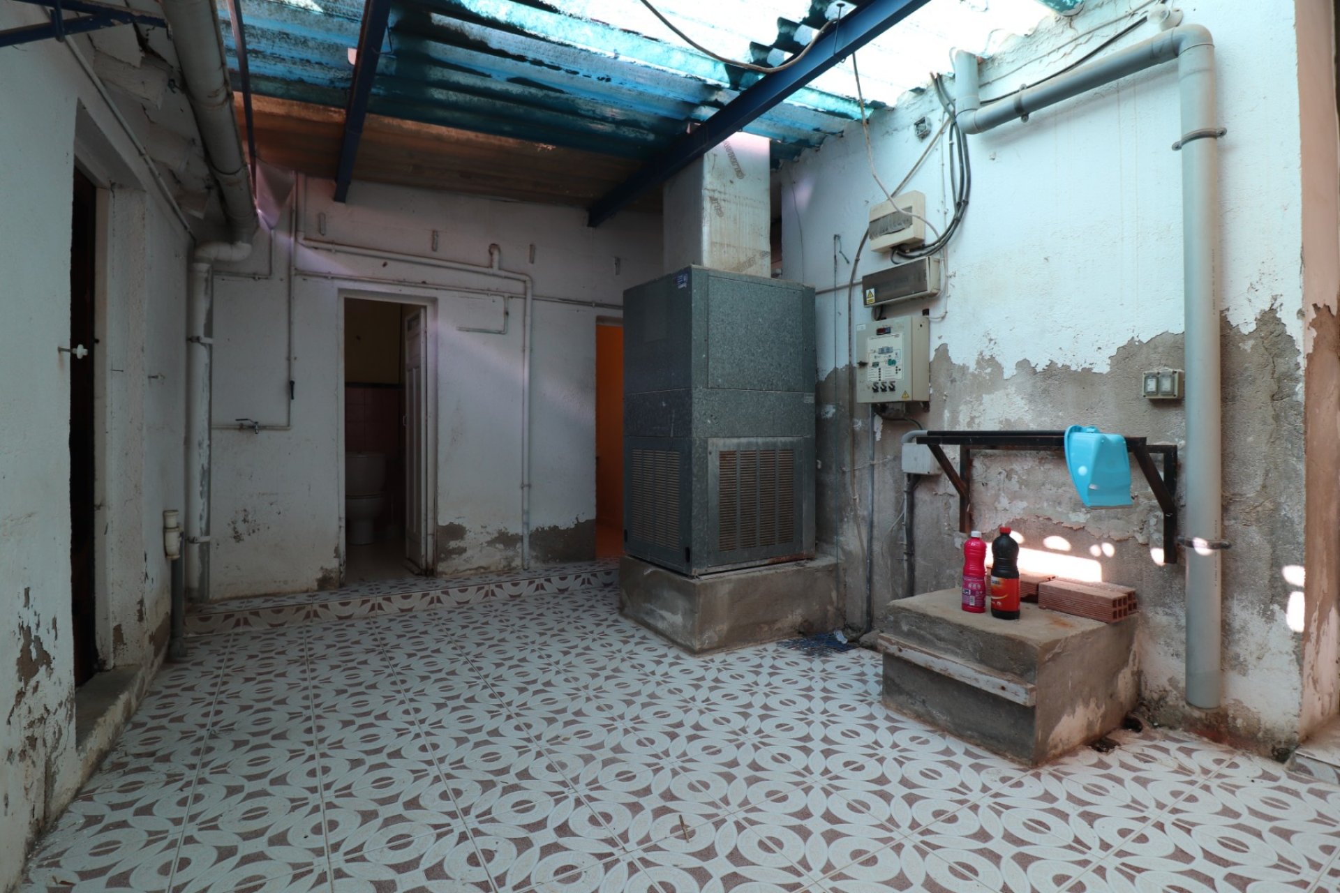 Reventa - Commercial -
Benijofar - Benijofar - Village