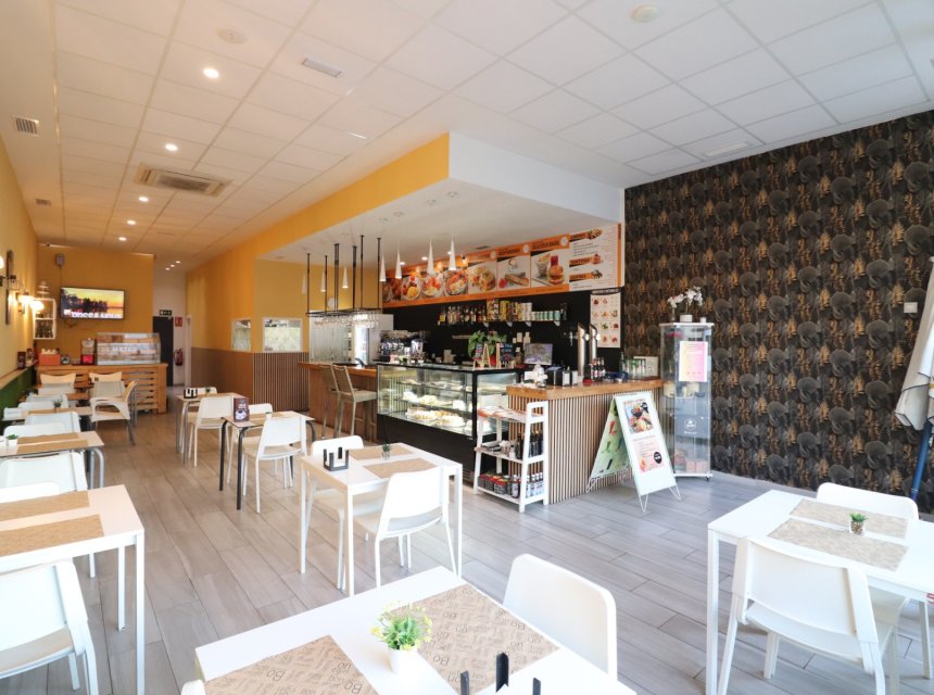 Reventa - Commercial -
Benijofar - Benijofar - Village