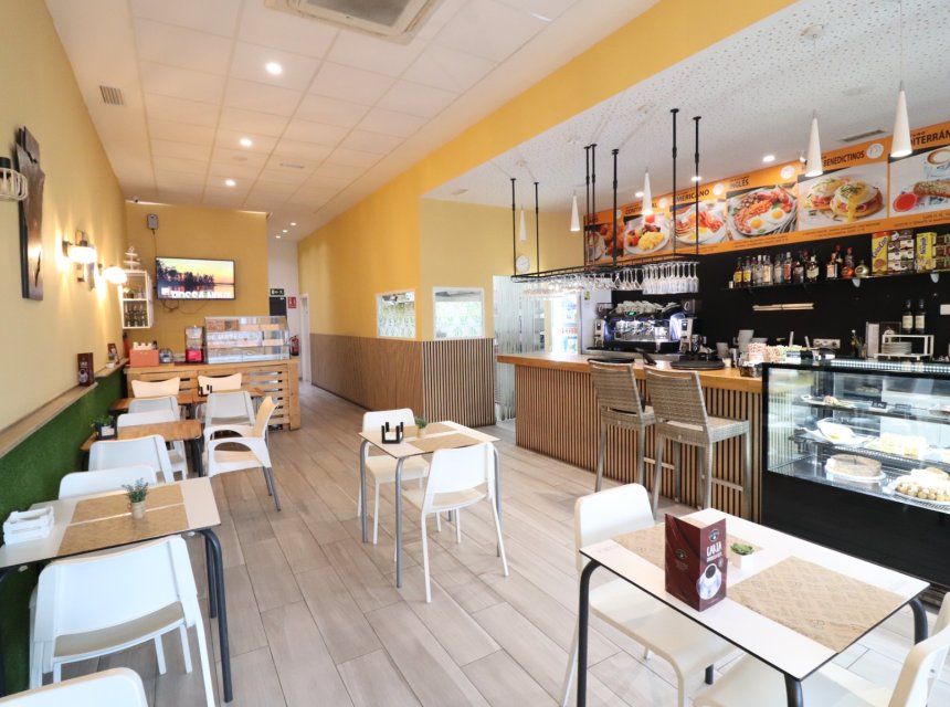 Reventa - Commercial -
Benijofar - Benijofar - Village