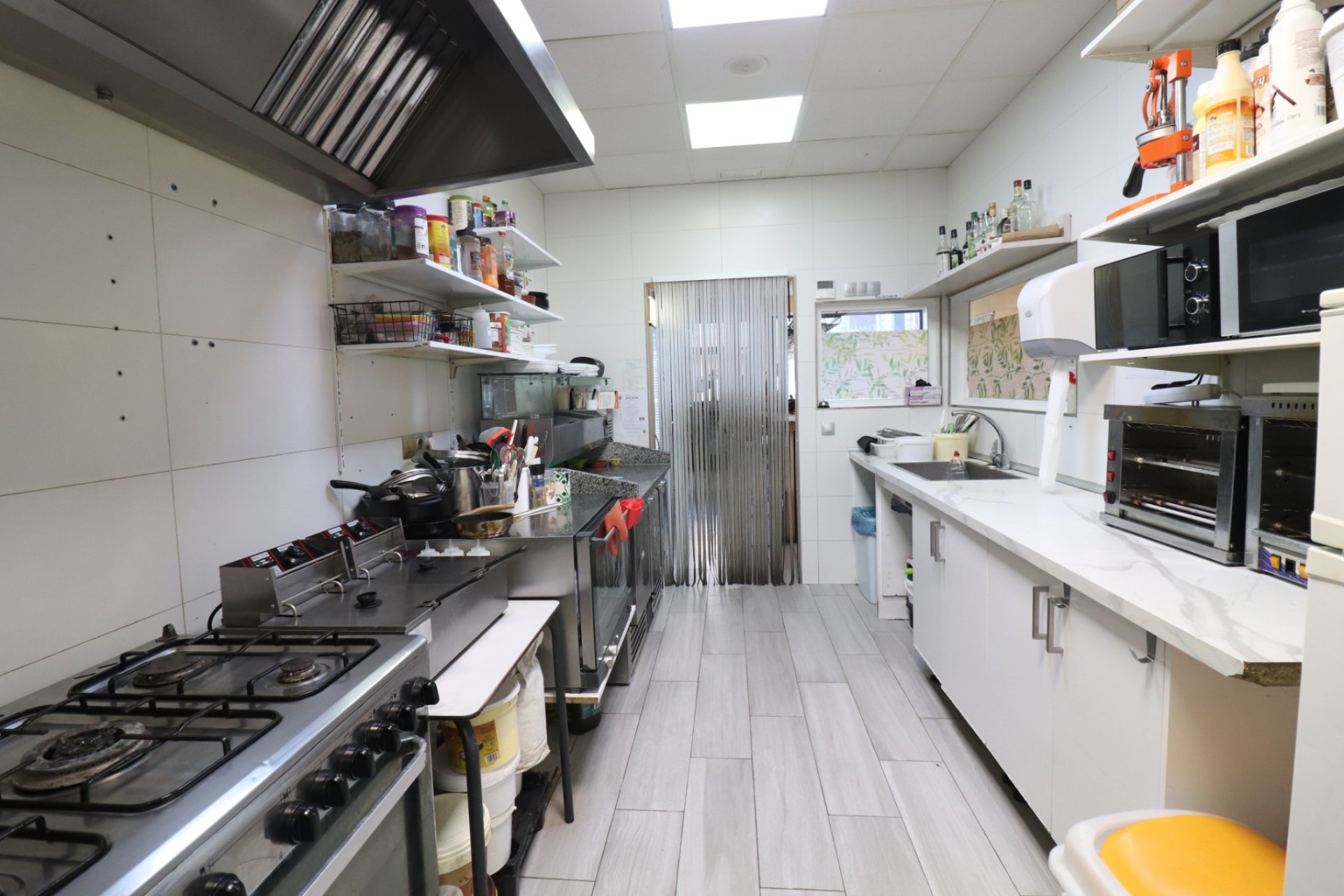 Reventa - Commercial -
Benijofar - Benijofar - Village