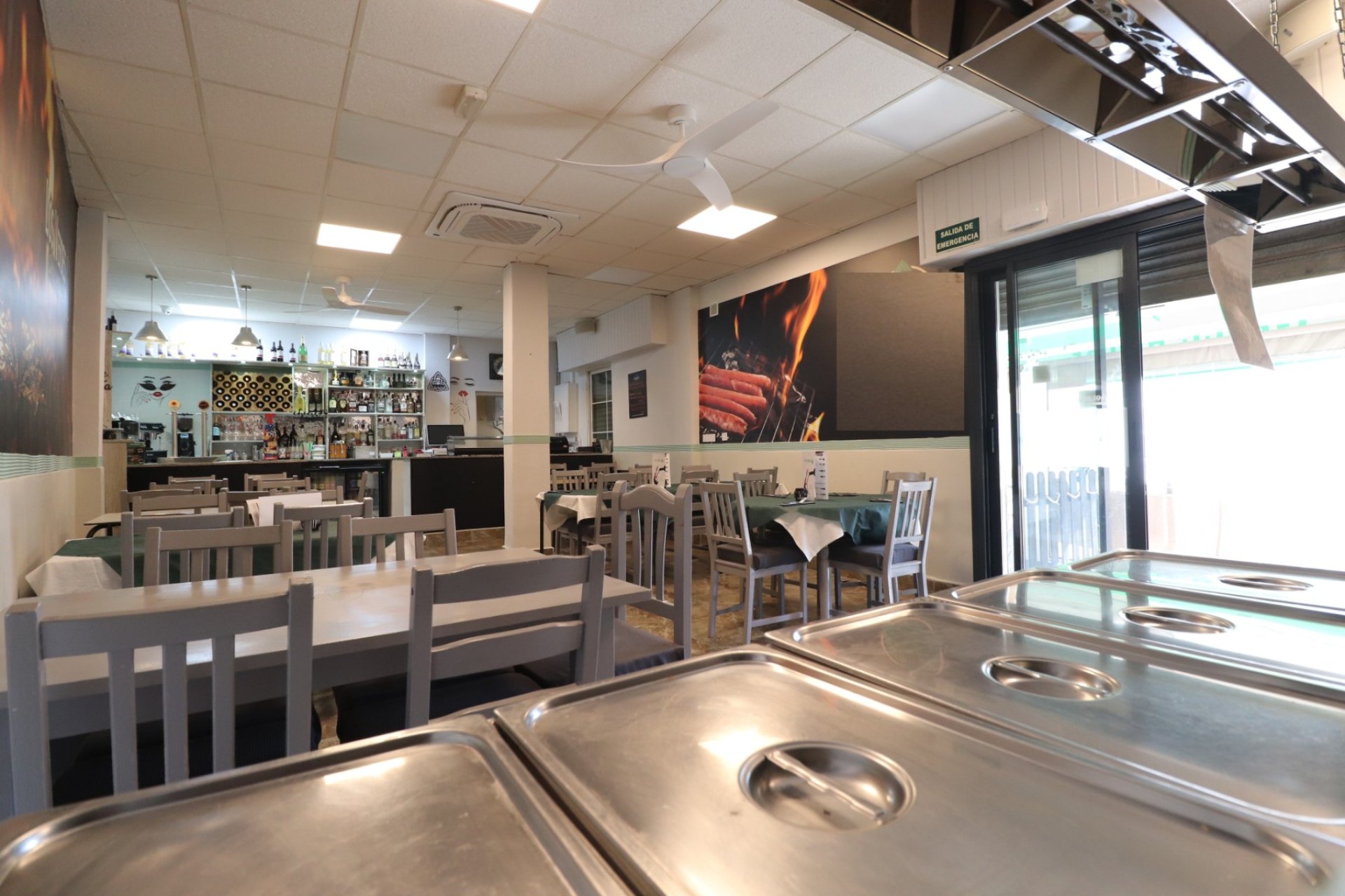 Reventa - Commercial -
Catral - Catral - Town