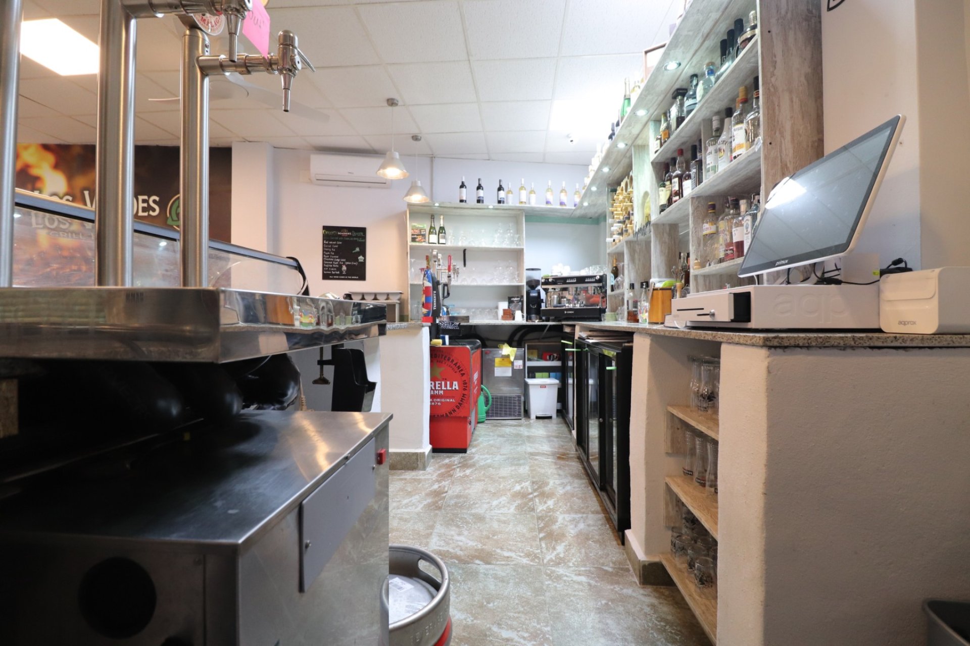 Reventa - Commercial -
Catral - Catral - Town