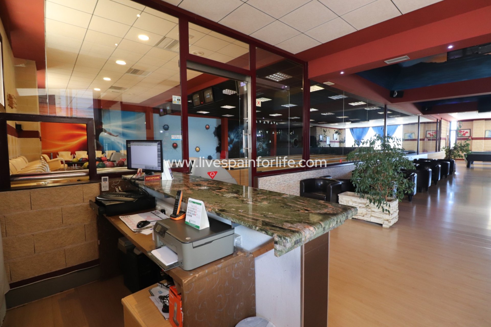 Reventa - Commercial -
Ciudad Quesada - Ciudad Quesada - Town